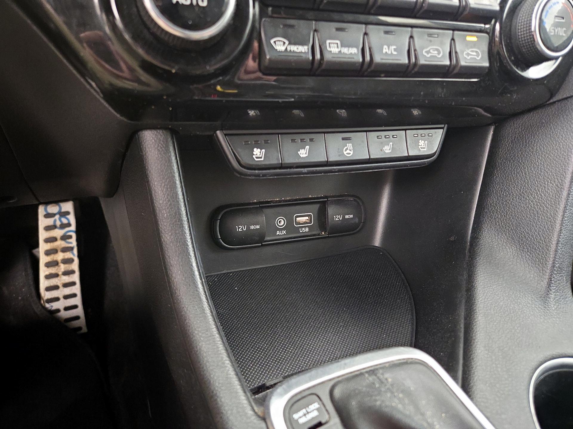 Thumbnail: 2017 Kia Sportage - 19