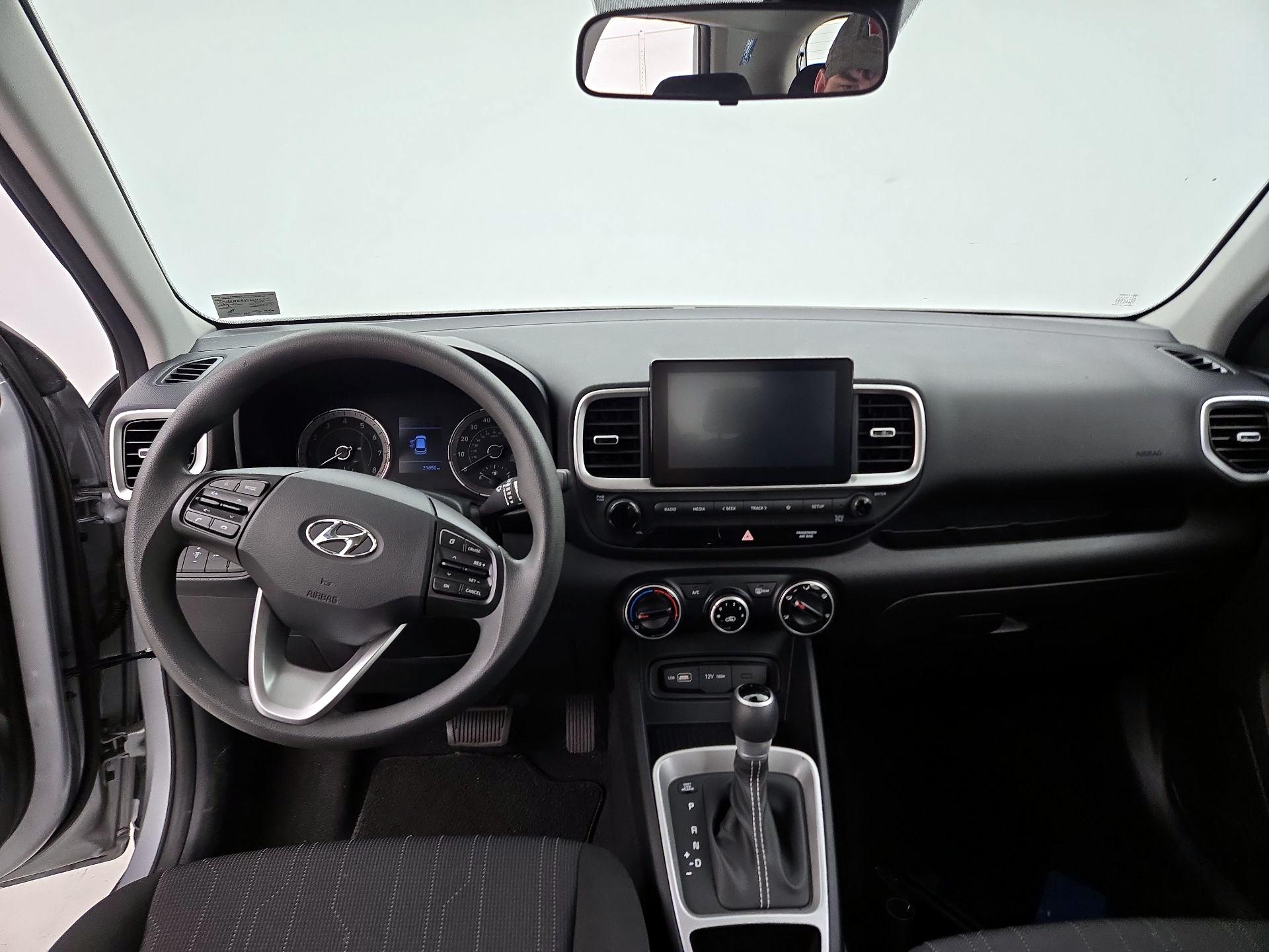 Thumbnail: 2022 Hyundai Venue - 9