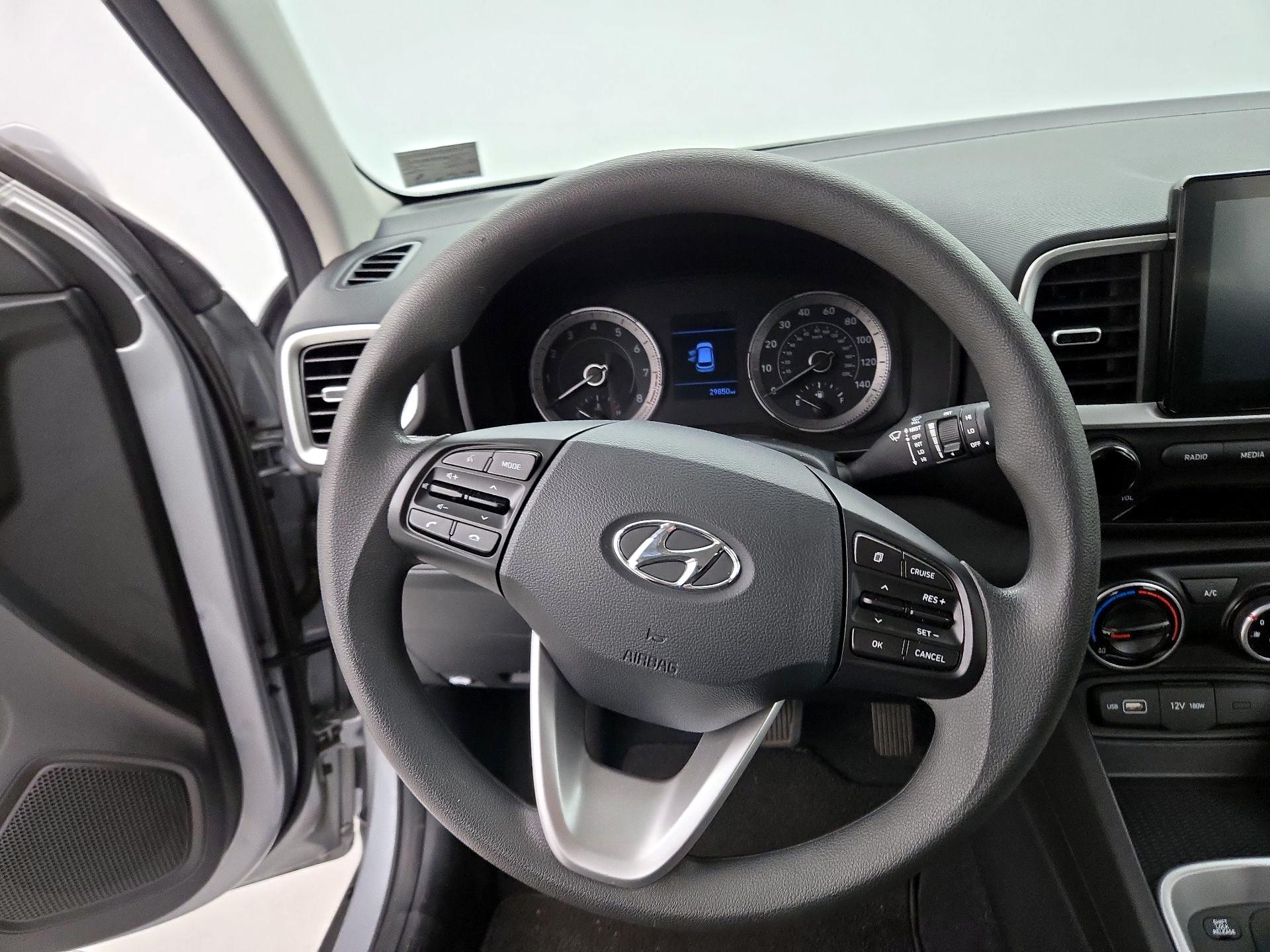 Thumbnail: 2022 Hyundai Venue - 10