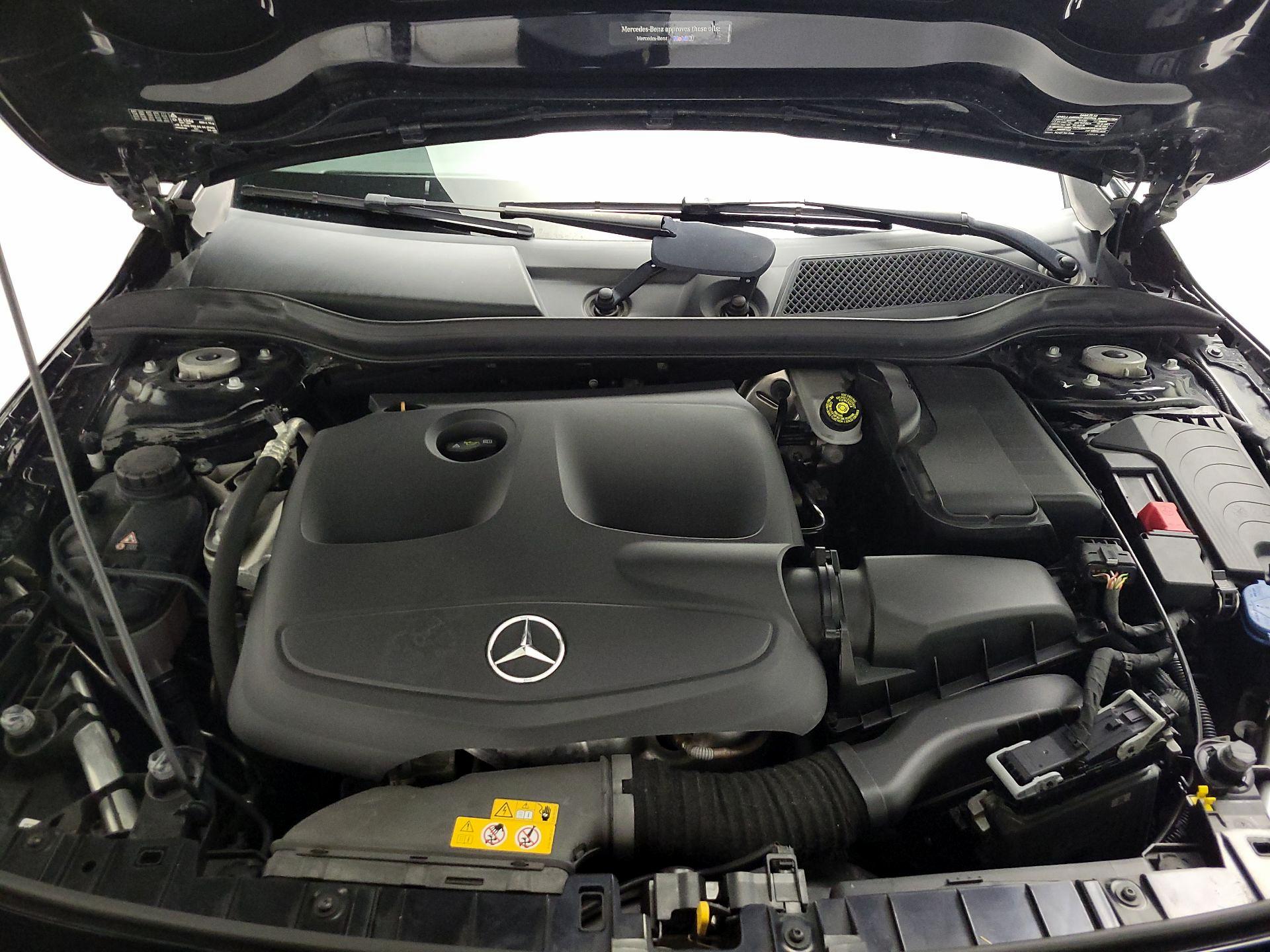 Thumbnail: 2019 Mercedes-Benz GLA - 19