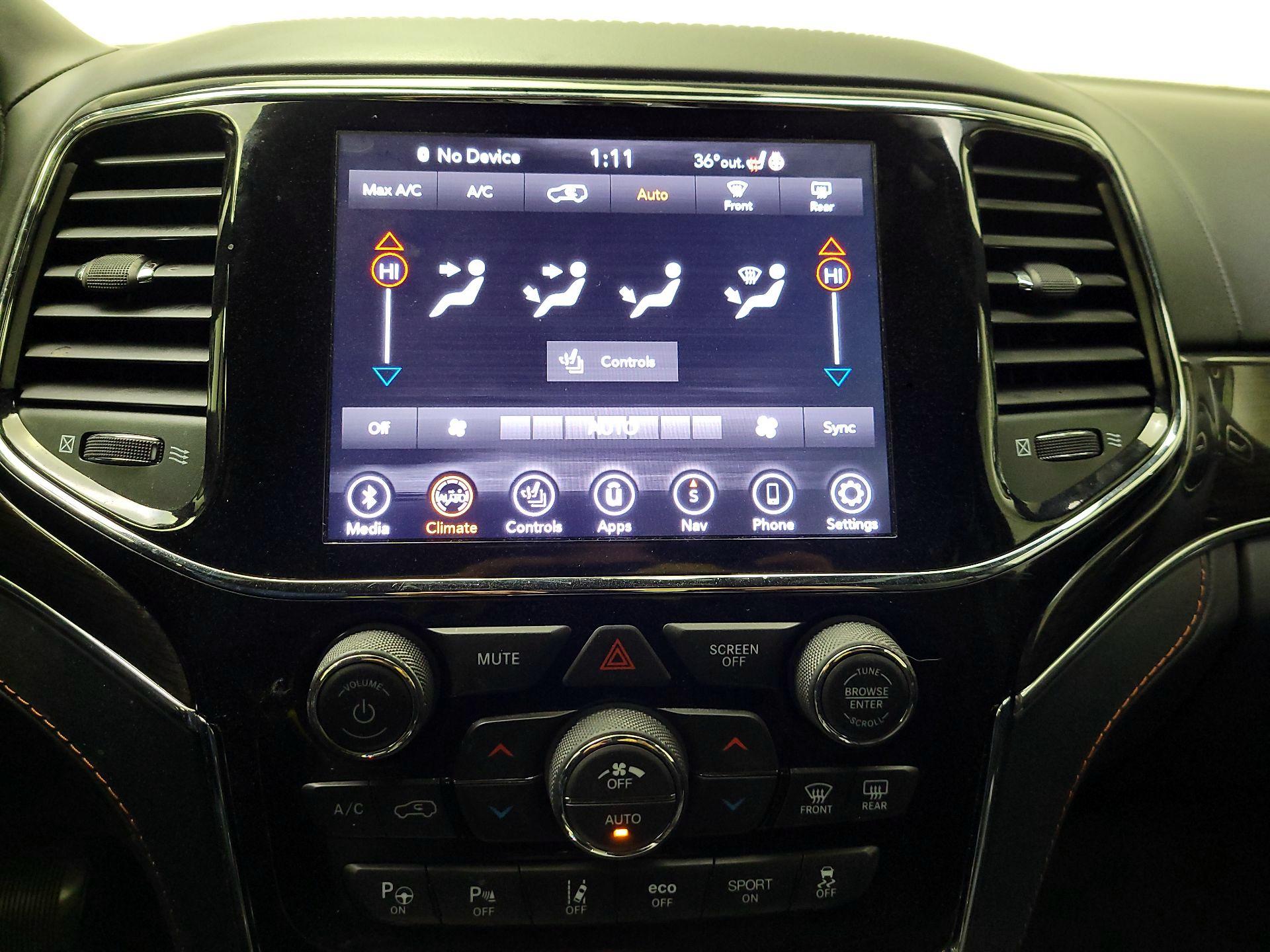 Thumbnail: 2020 Jeep Grand Cherokee - 17