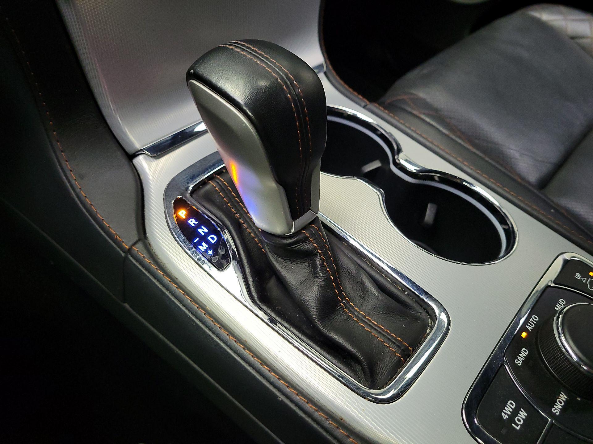 Thumbnail: 2020 Jeep Grand Cherokee - 18