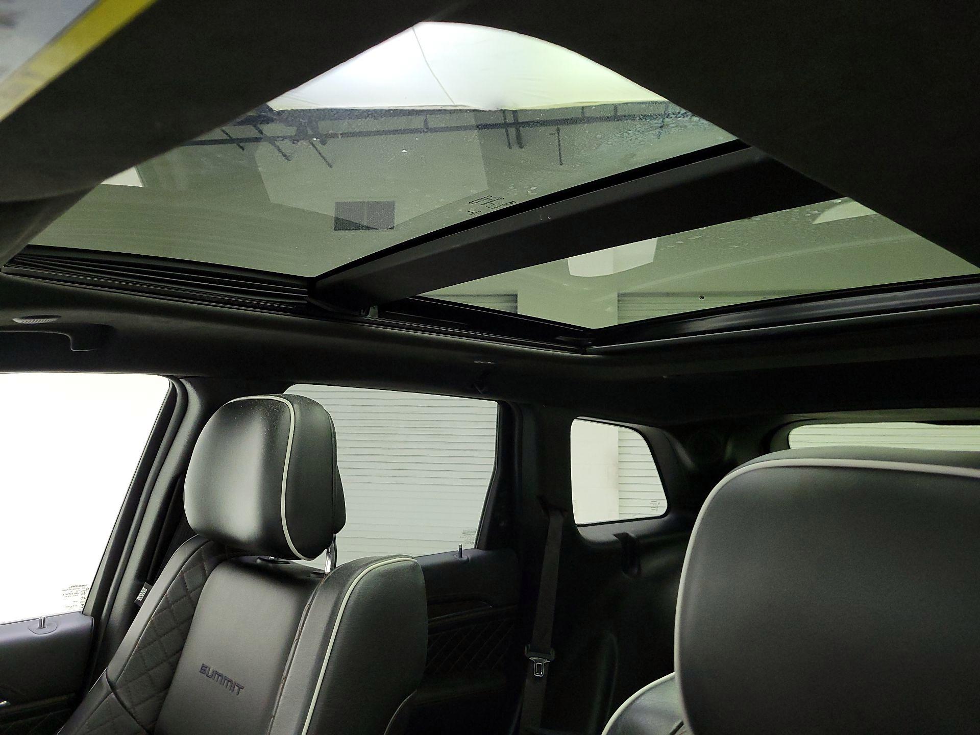 Thumbnail: 2020 Jeep Grand Cherokee - 20