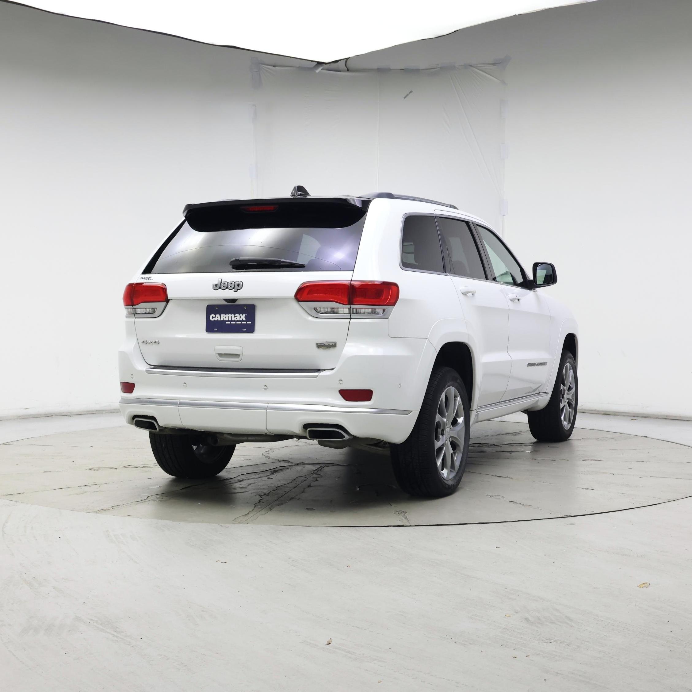 Thumbnail: 2020 Jeep Grand Cherokee - 8