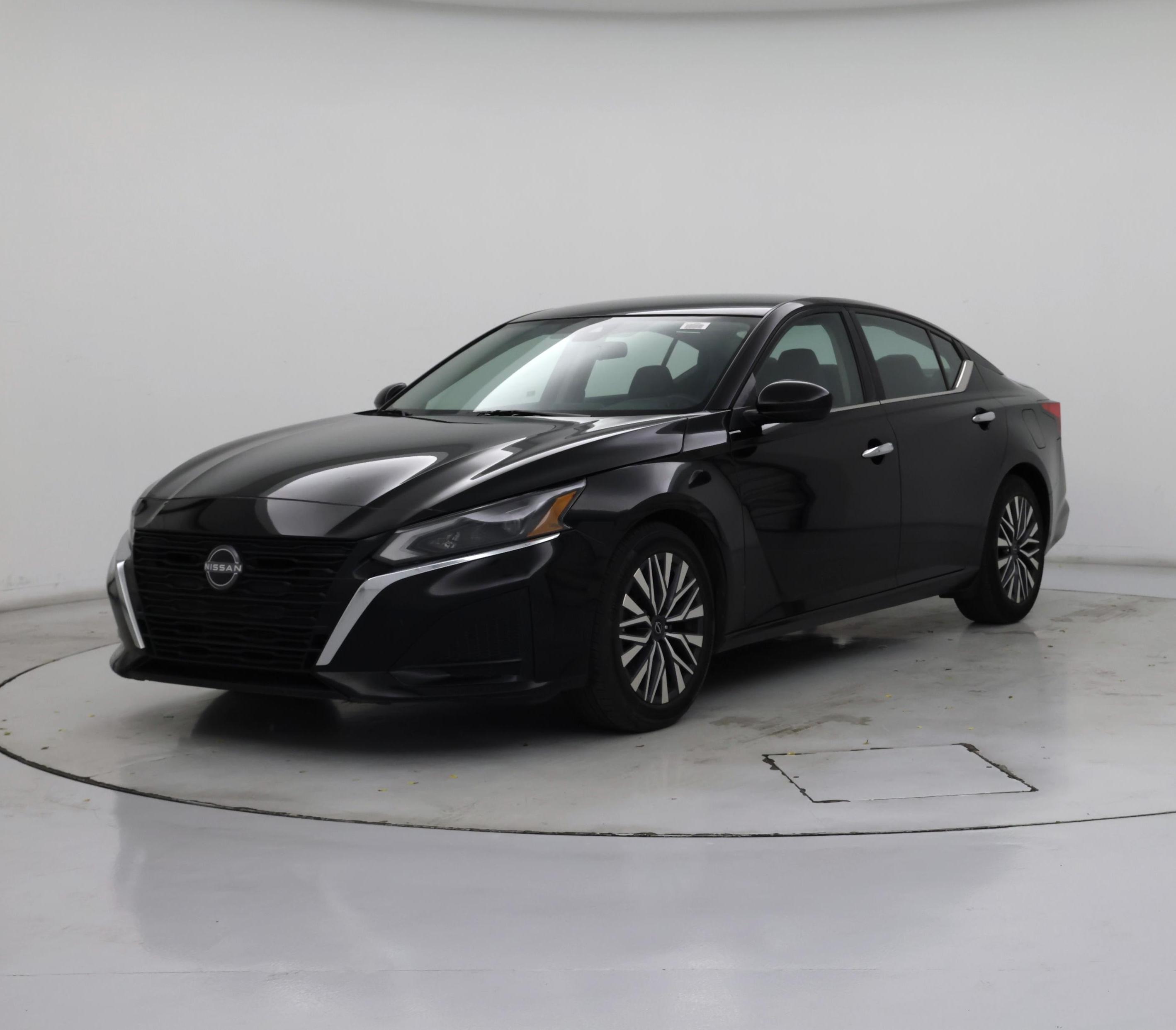 Thumbnail: 2023 Nissan Altima - 4