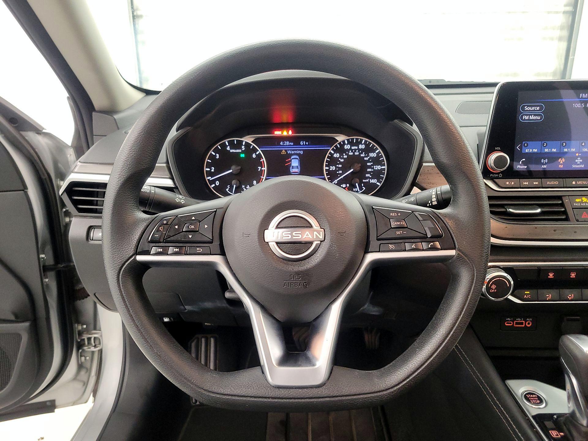 Thumbnail: 2023 Nissan Altima - 10