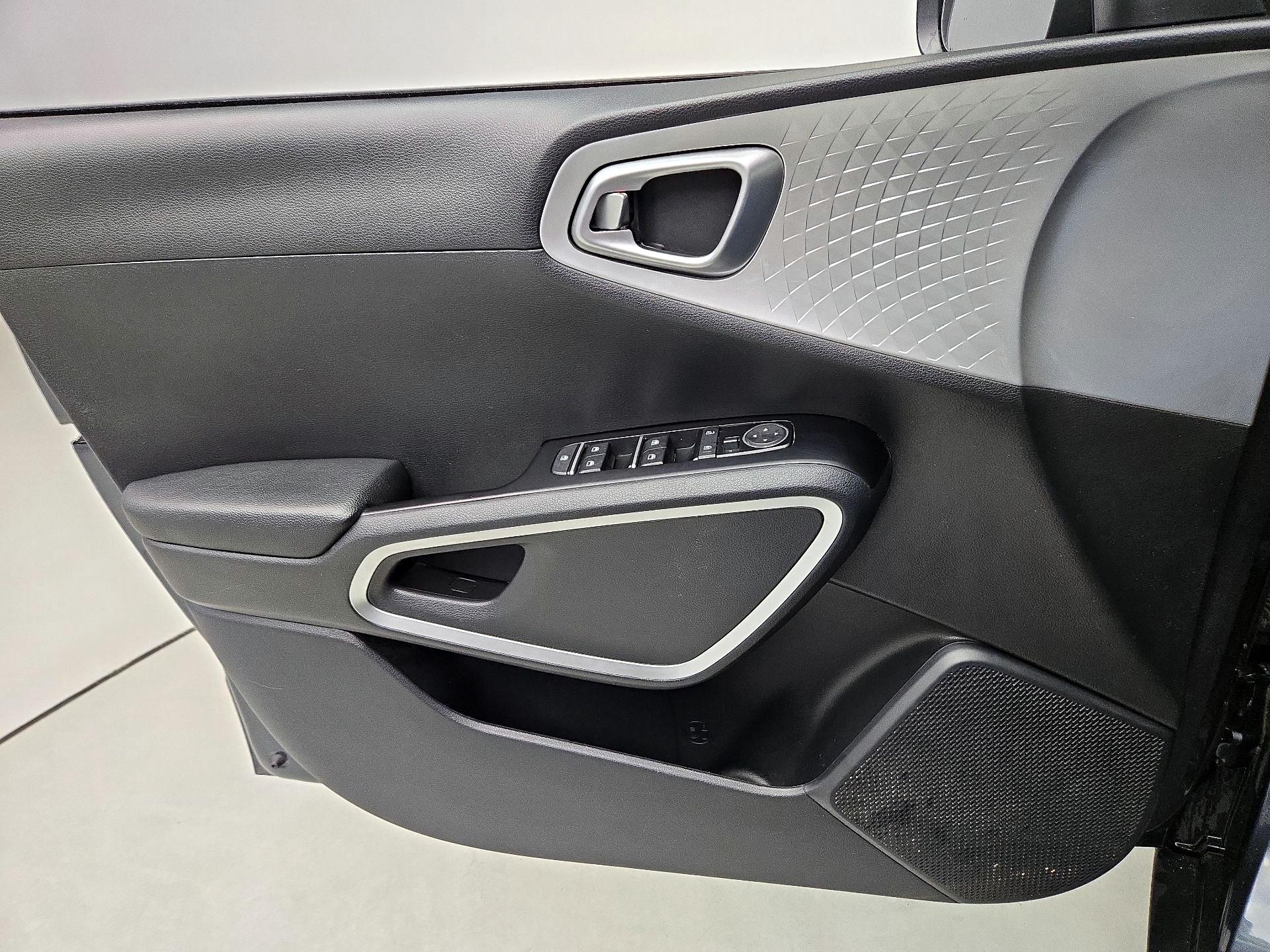 Thumbnail: 2023 Kia Soul - 12