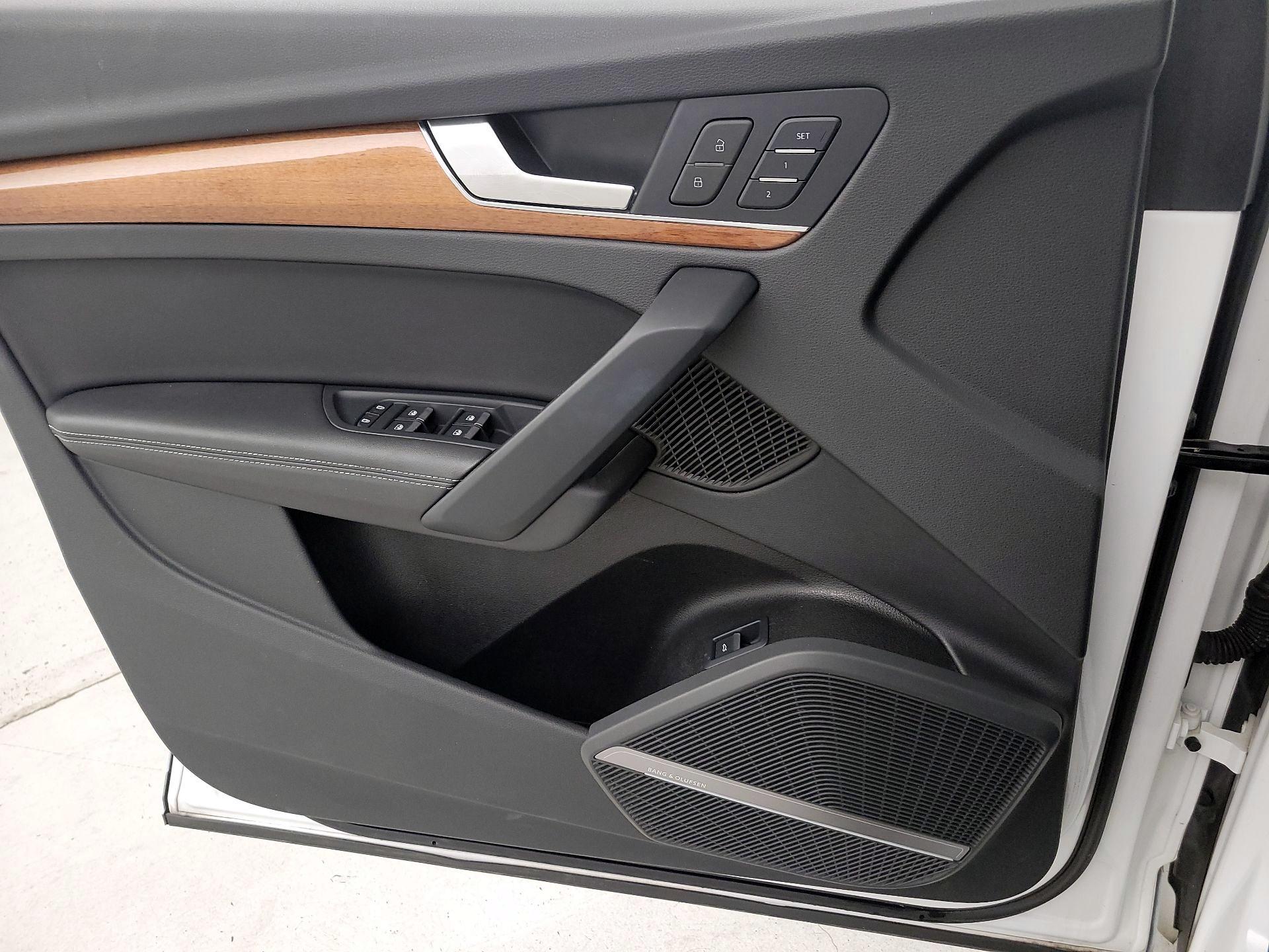 Thumbnail: 2023 Audi Q5 - 12