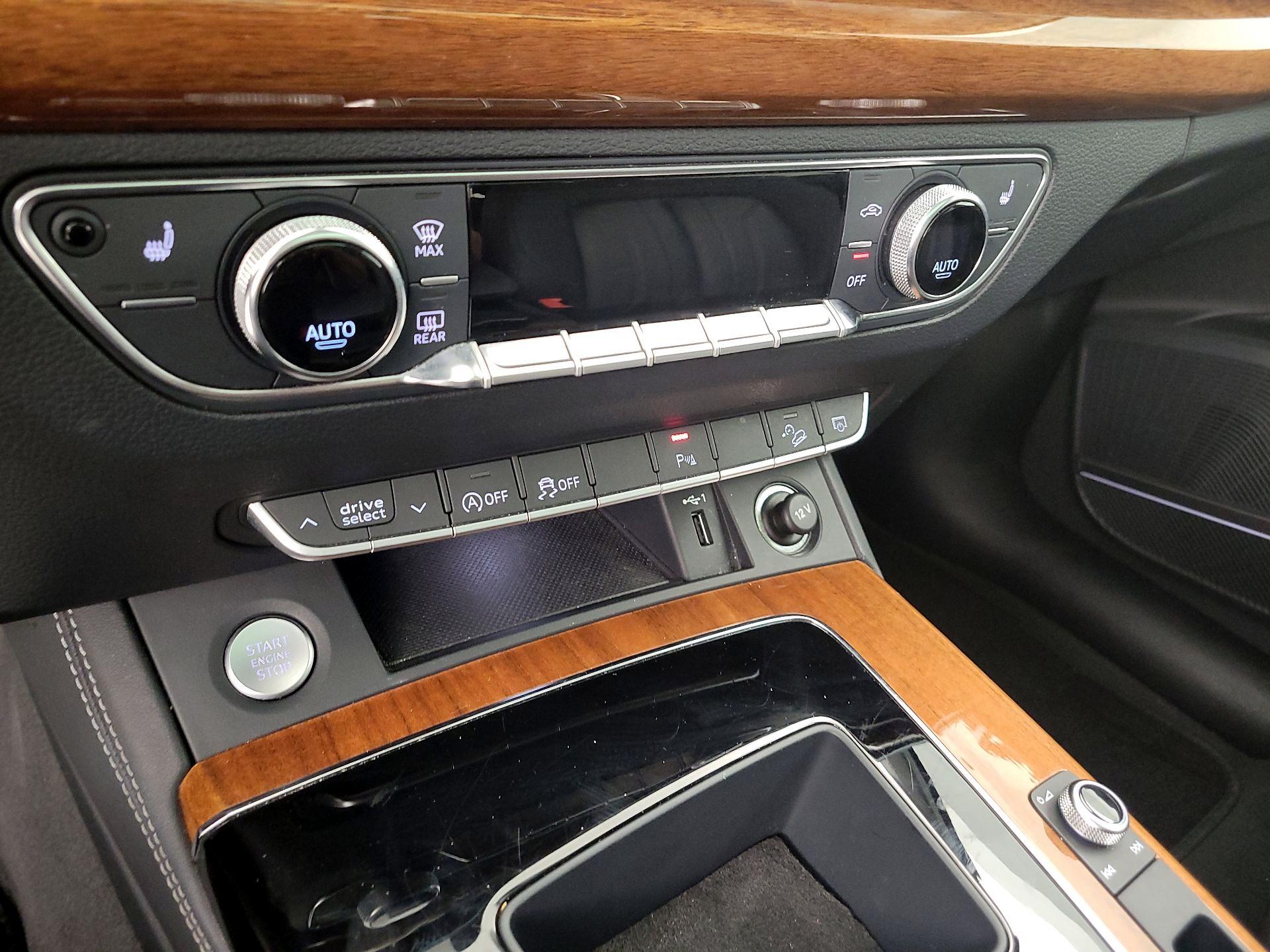 Thumbnail: 2023 Audi Q5 - 16