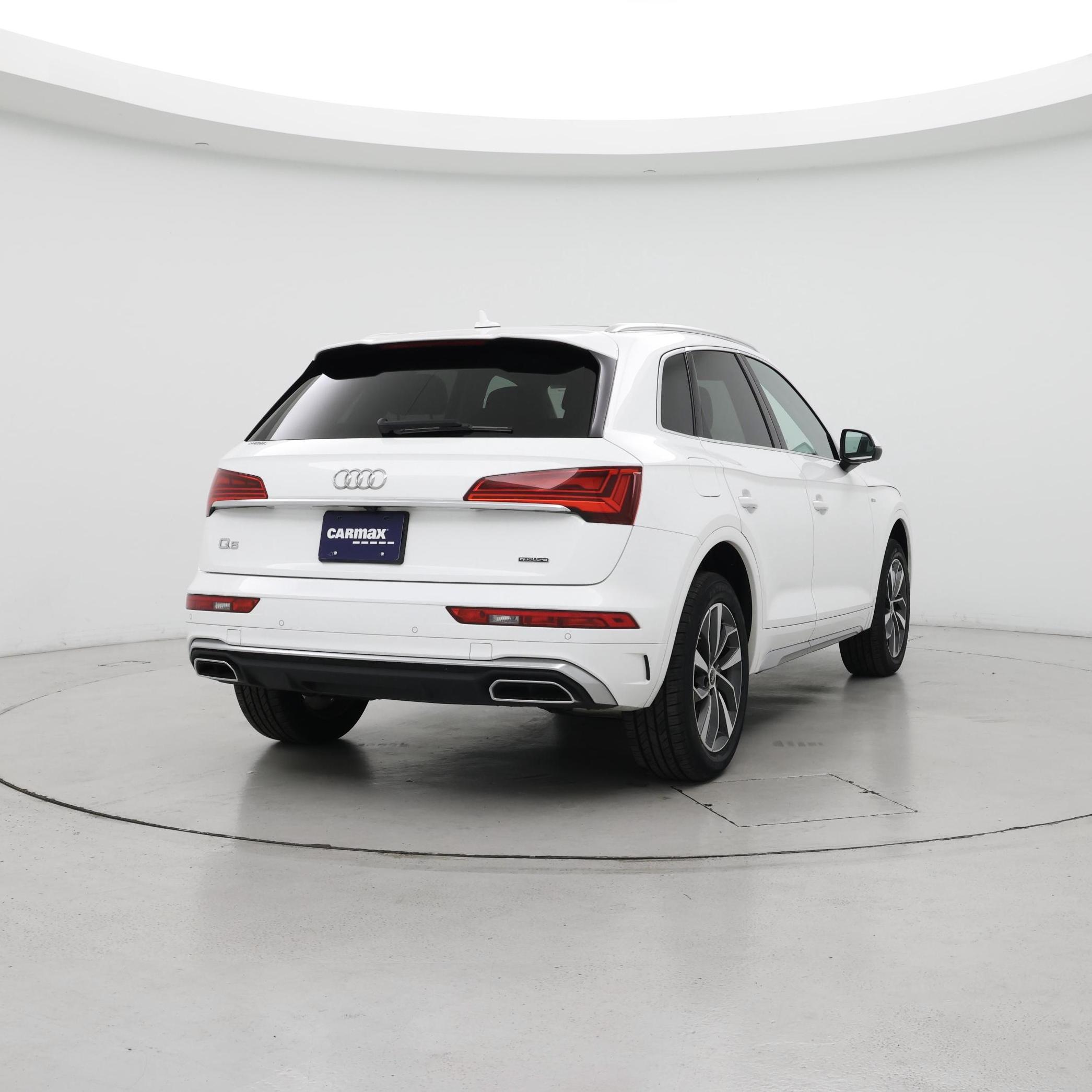 Thumbnail: 2023 Audi Q5 - 8