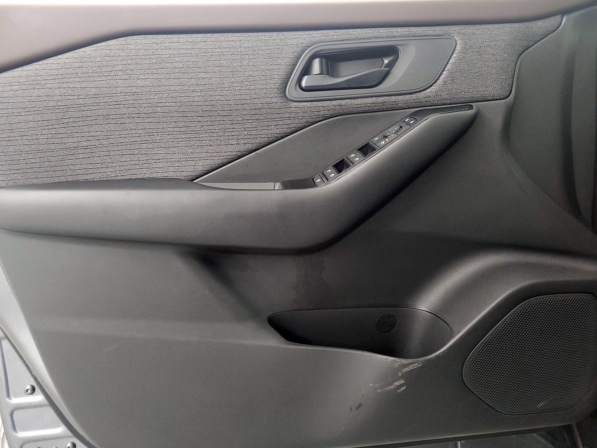 Thumbnail: 2023 Nissan Rogue - 12