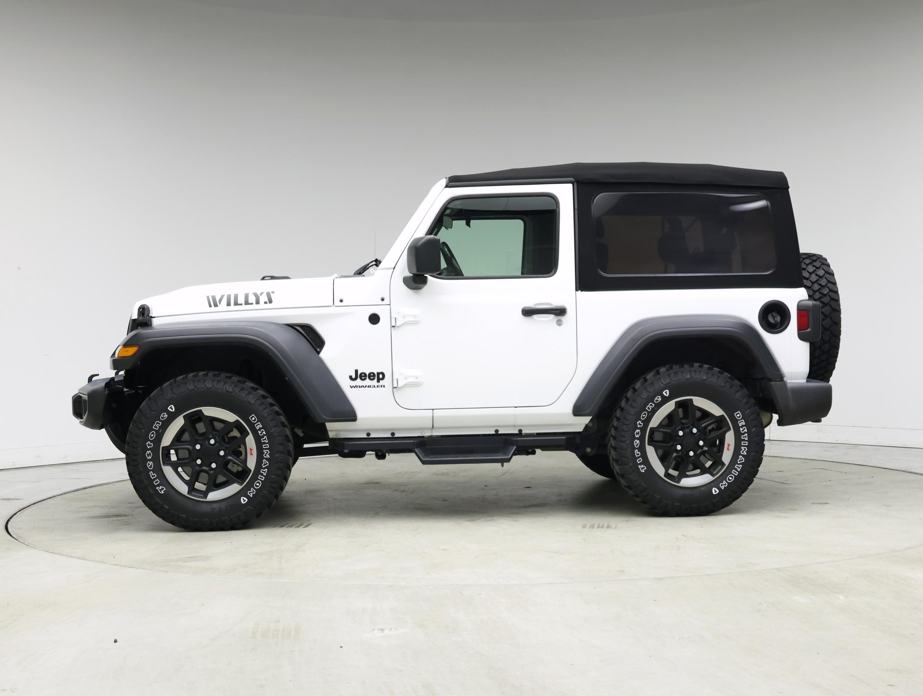 Thumbnail: 2021 Jeep Wrangler - 3