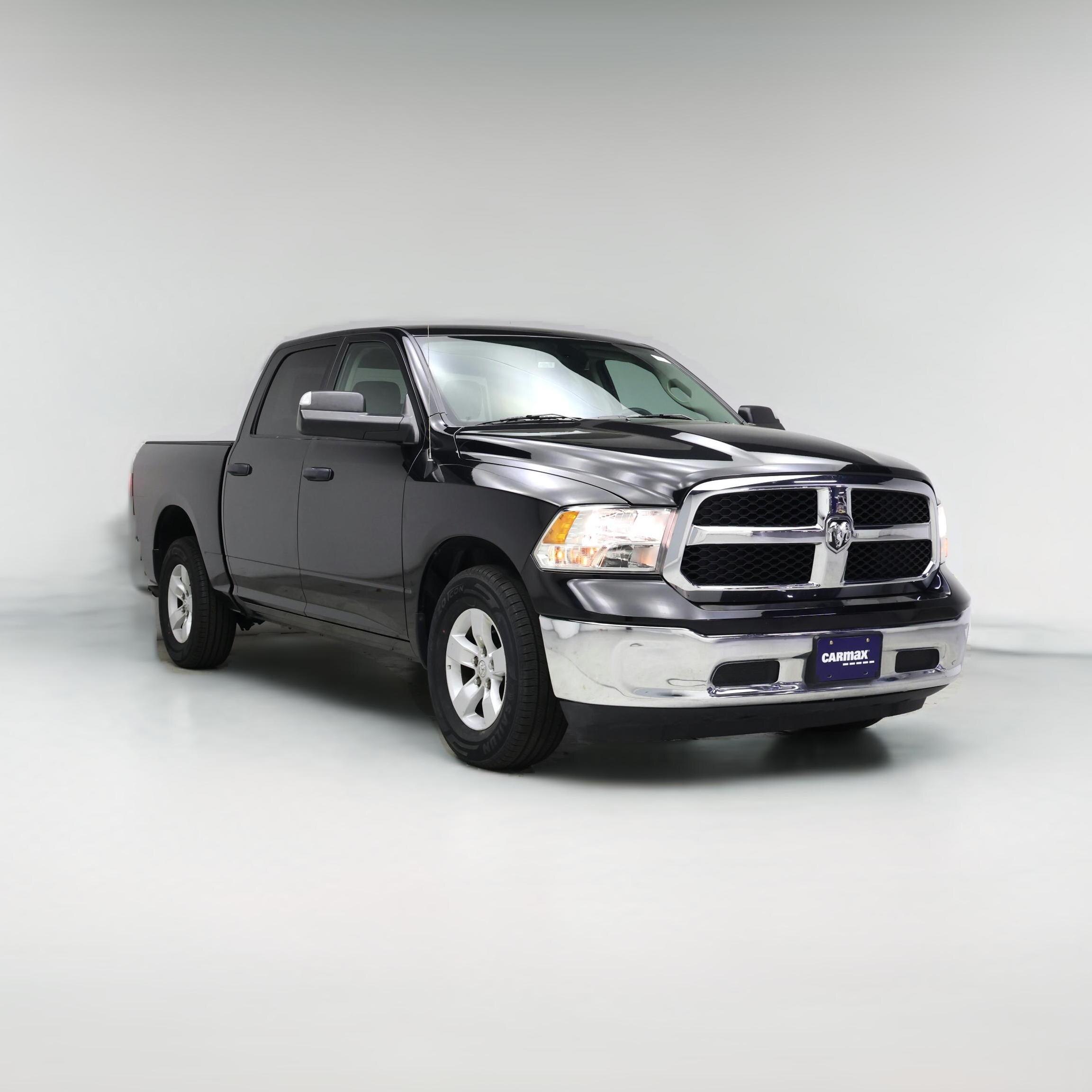 Thumbnail: 2023 RAM 1500 Classic - 1