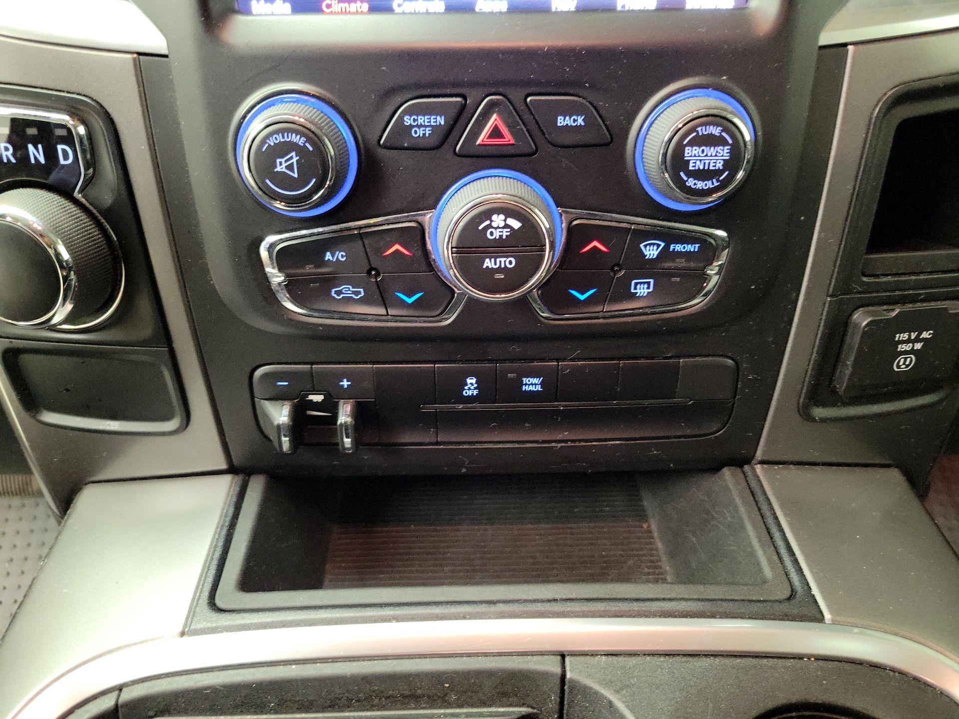 Thumbnail: 2023 RAM 1500 Classic - 17