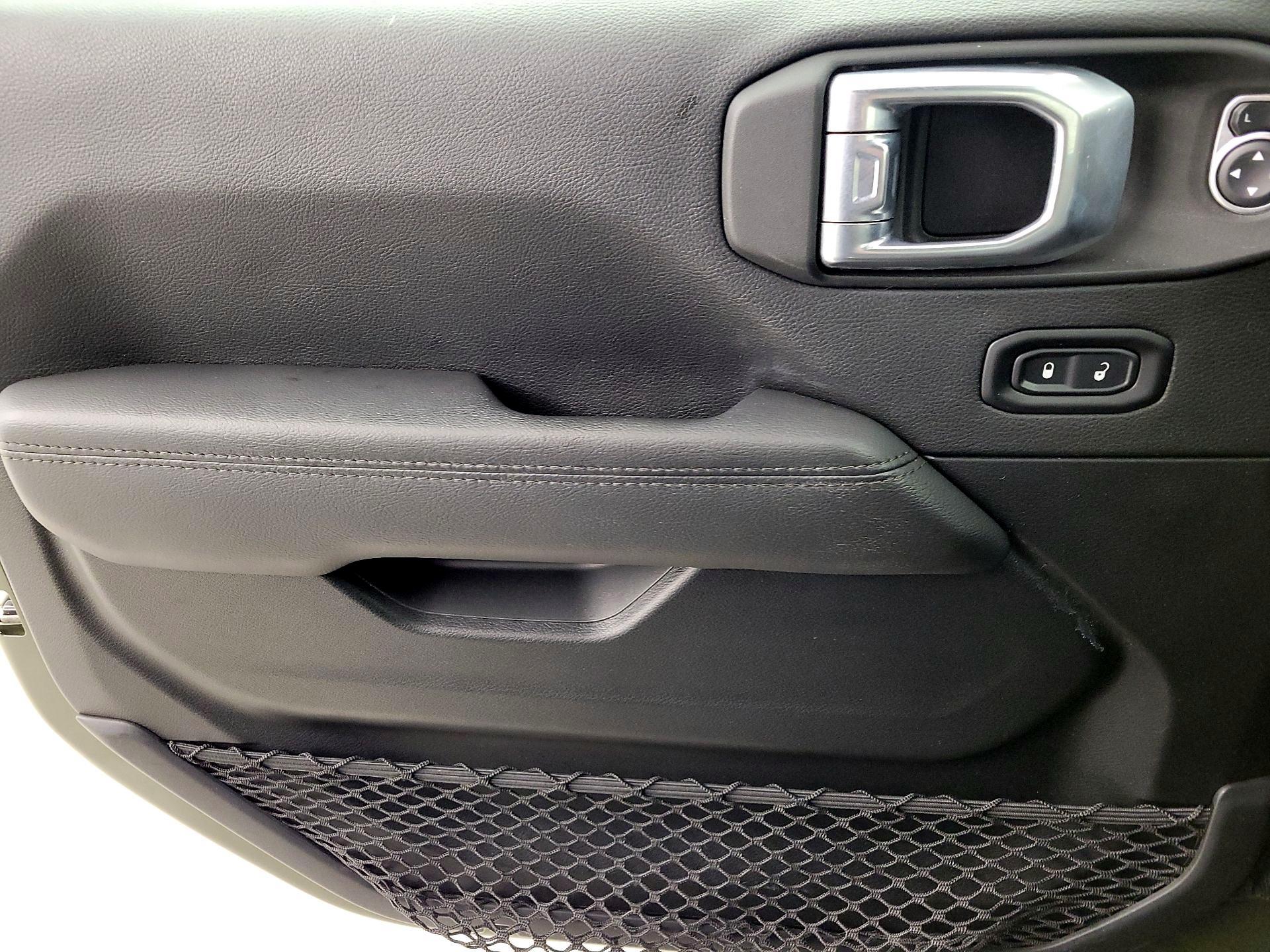 Thumbnail: 2021 Jeep Wrangler - 12