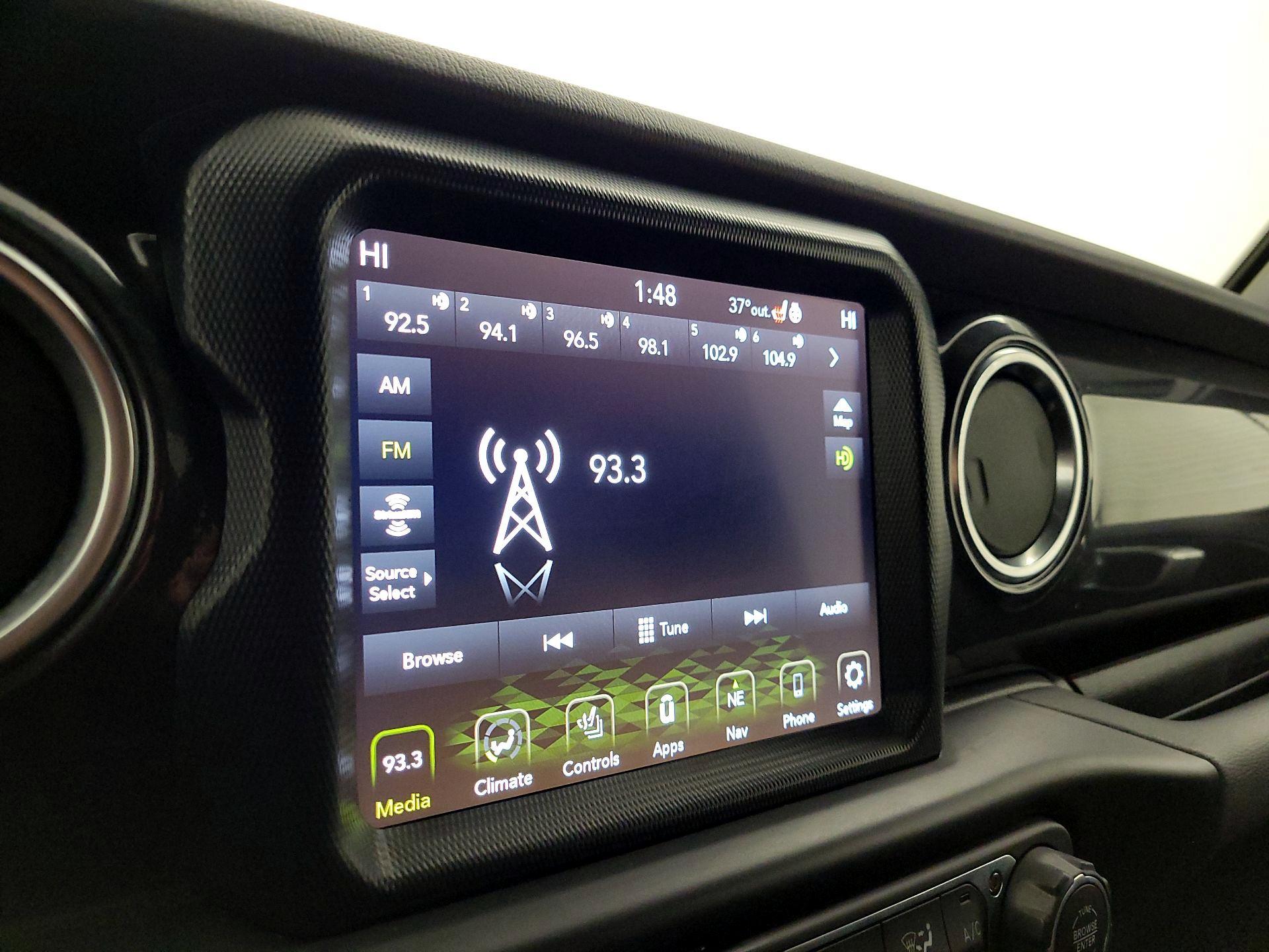 Thumbnail: 2021 Jeep Wrangler - 16