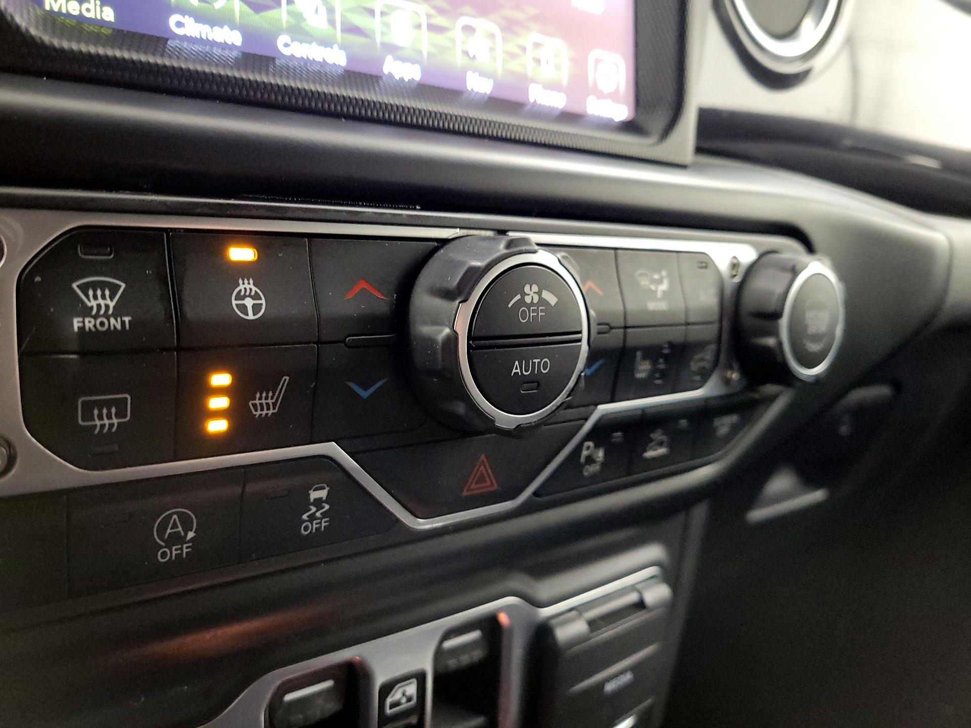 Thumbnail: 2021 Jeep Wrangler - 17