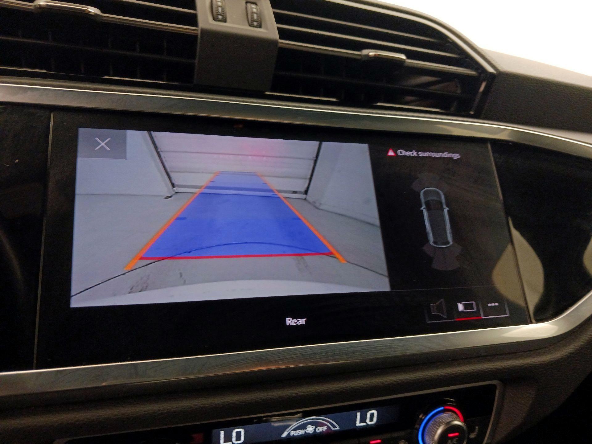 Thumbnail: 2023 Audi Q3 - 14