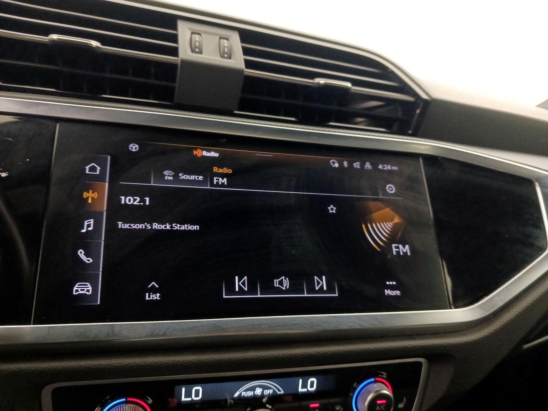 Thumbnail: 2023 Audi Q3 - 15