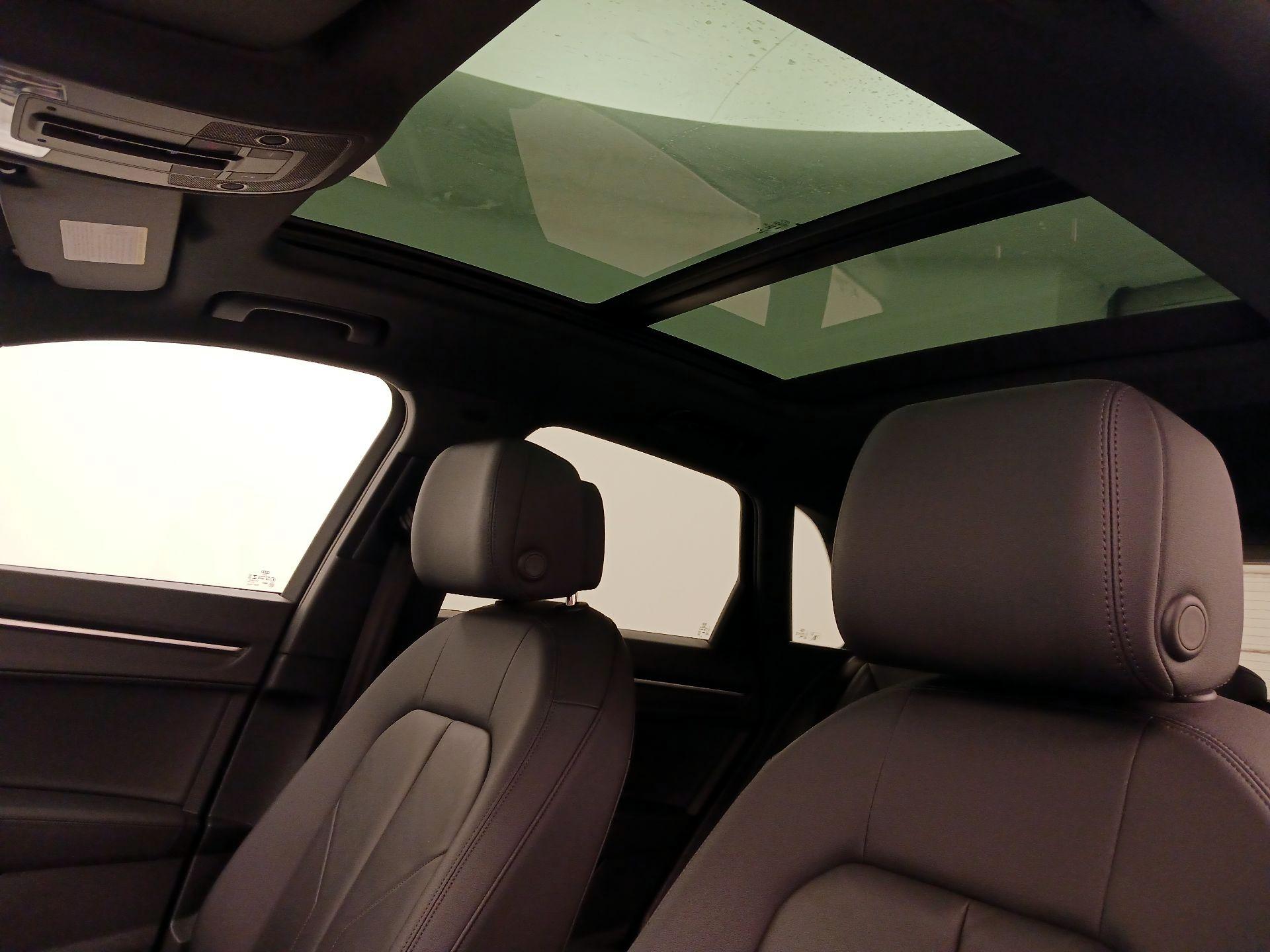 Thumbnail: 2023 Audi Q3 - 19