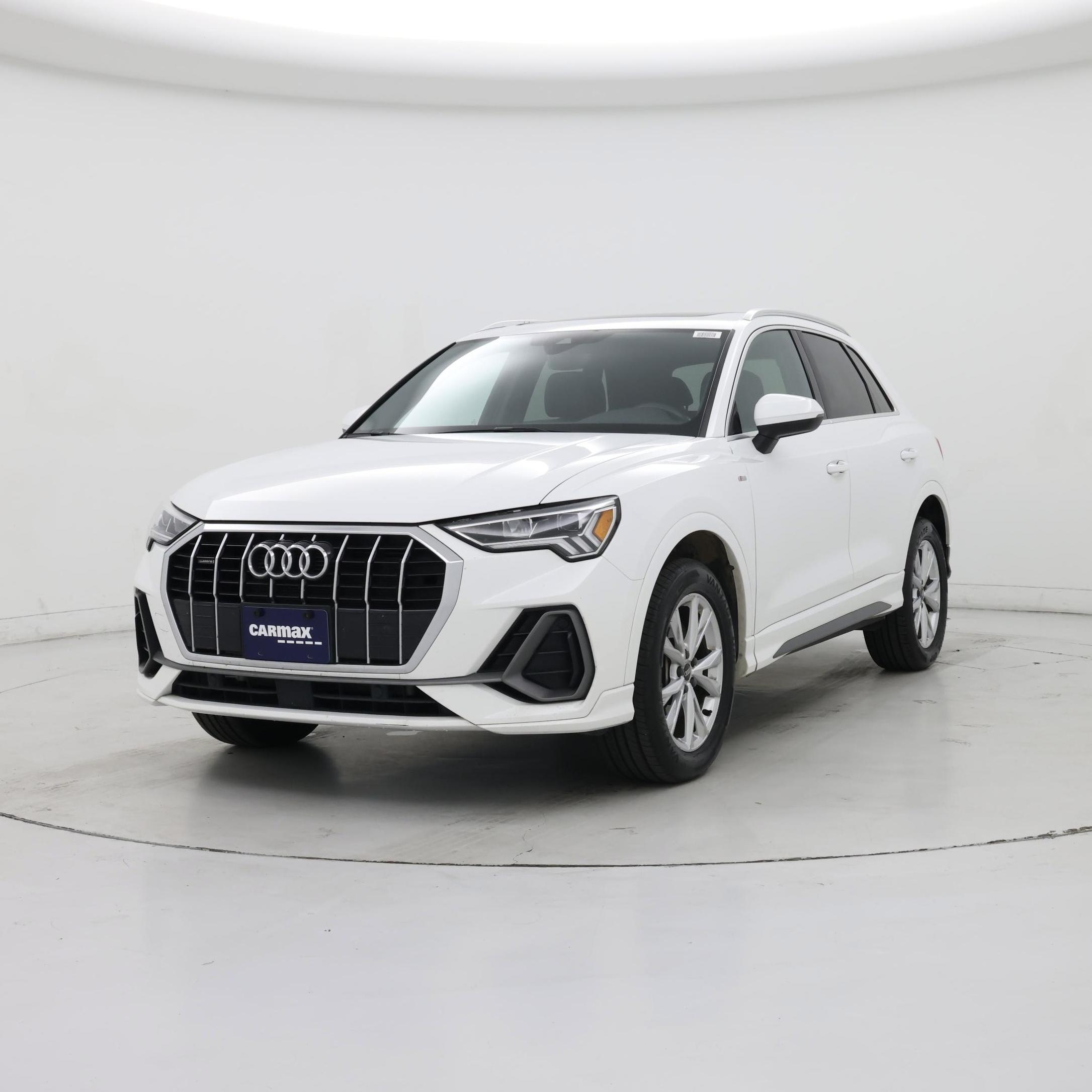 Thumbnail: 2023 Audi Q3 - 4