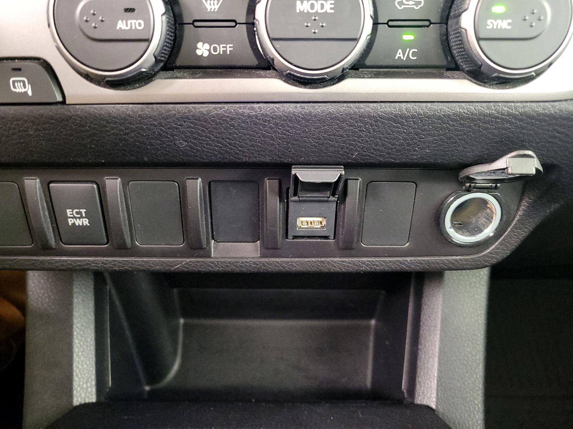 Thumbnail: 2023 Toyota Tacoma - 18