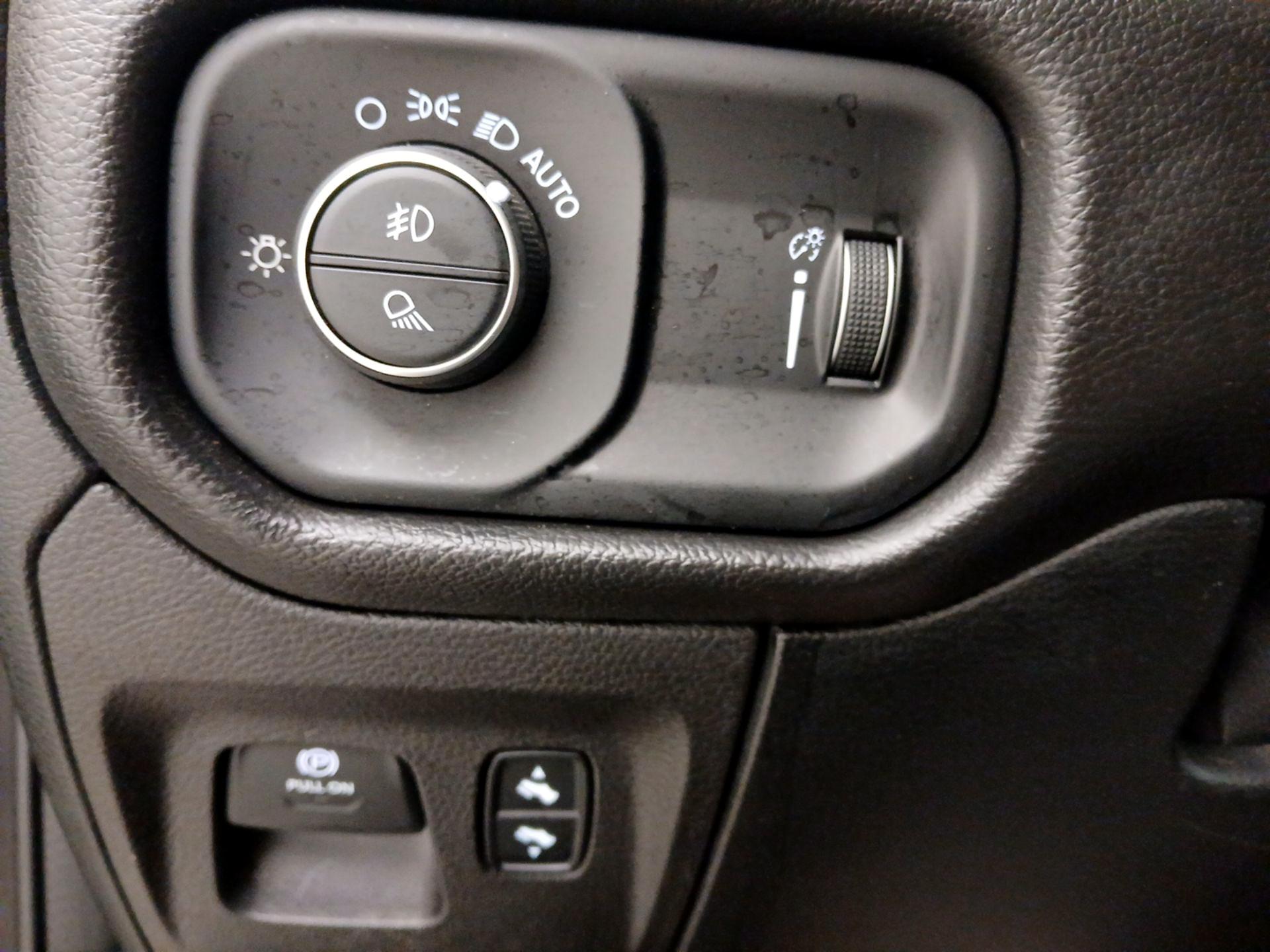 Thumbnail: 2021 RAM 1500 - 13