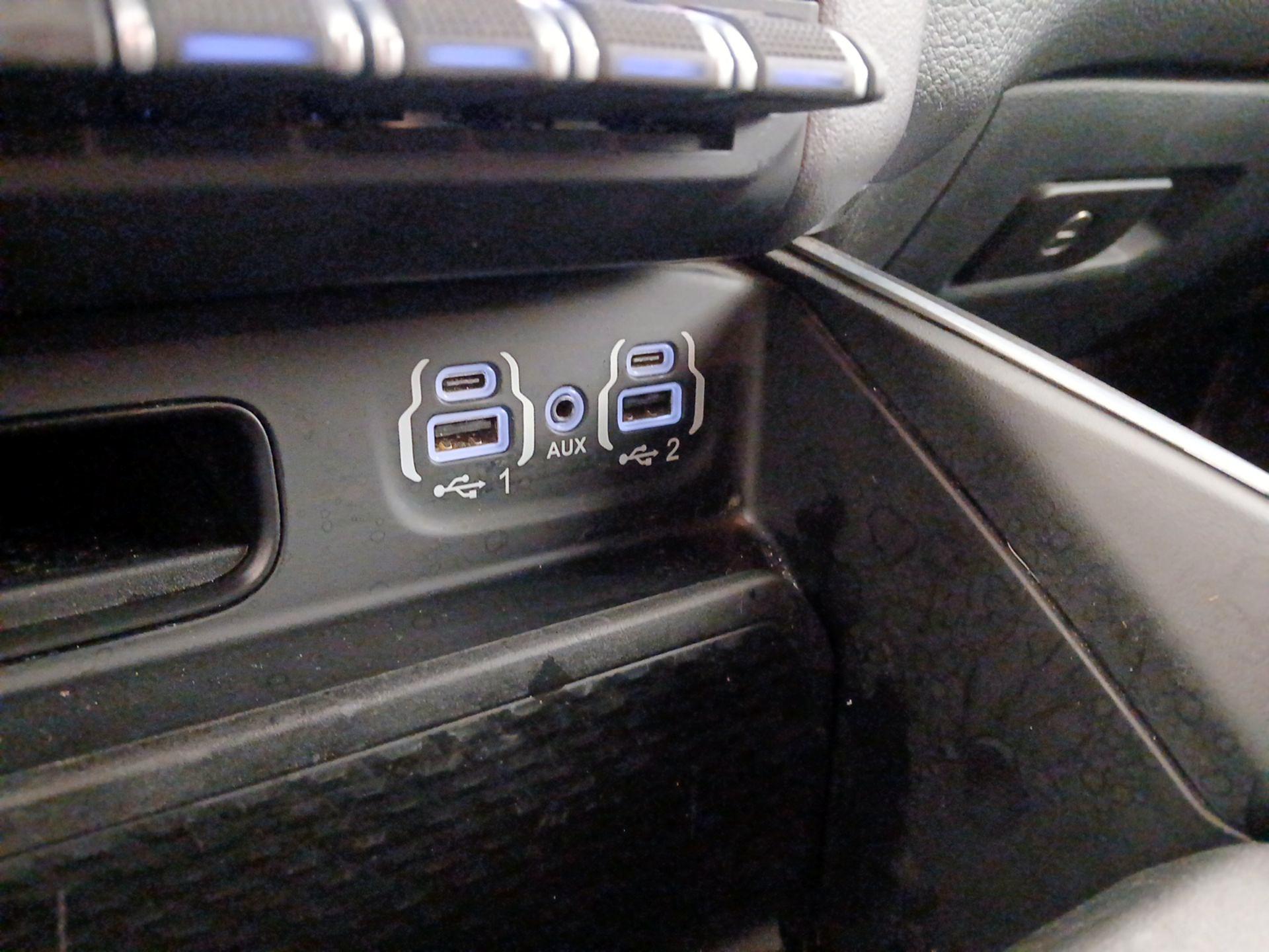 Thumbnail: 2021 RAM 1500 - 18