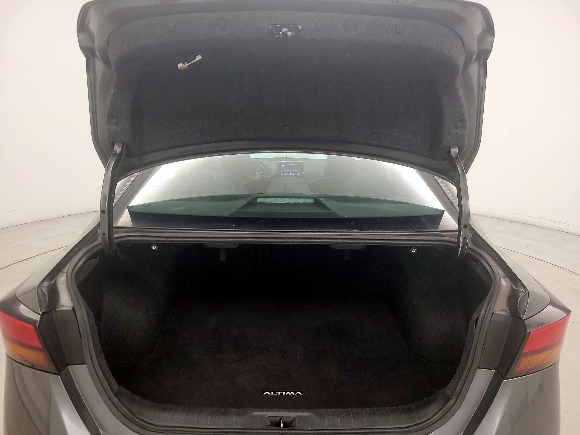 Thumbnail: 2022 Nissan Altima - 20