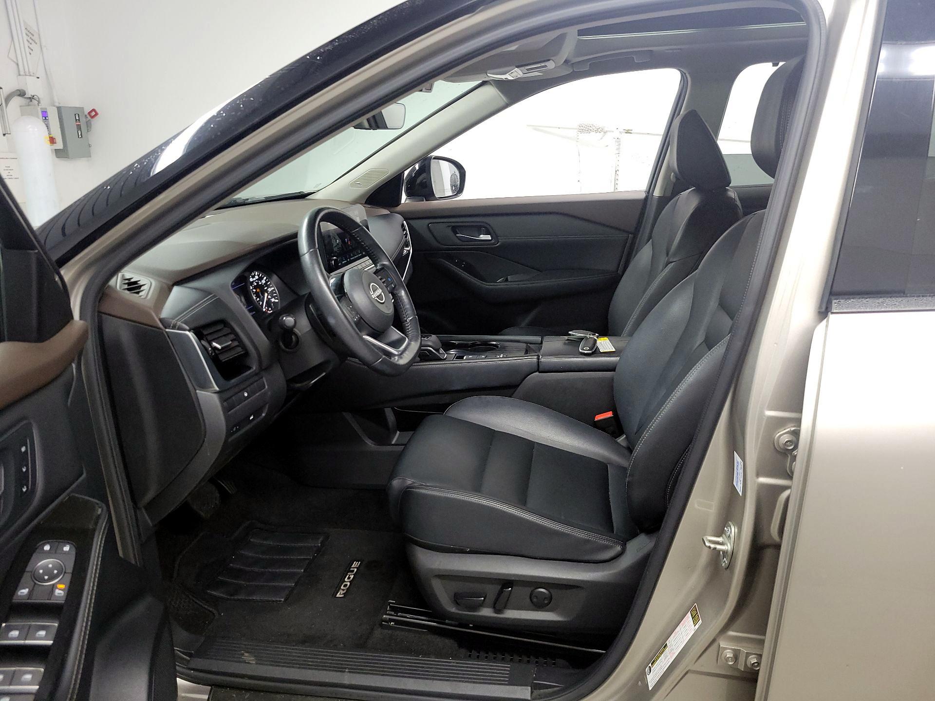 Thumbnail: 2023 Nissan Rogue - 11