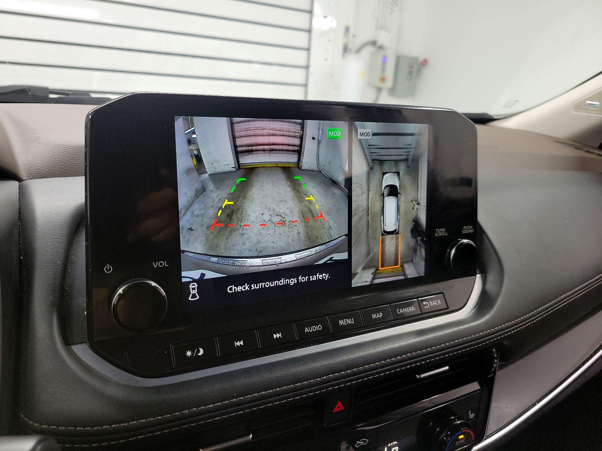 Thumbnail: 2023 Nissan Rogue - 15