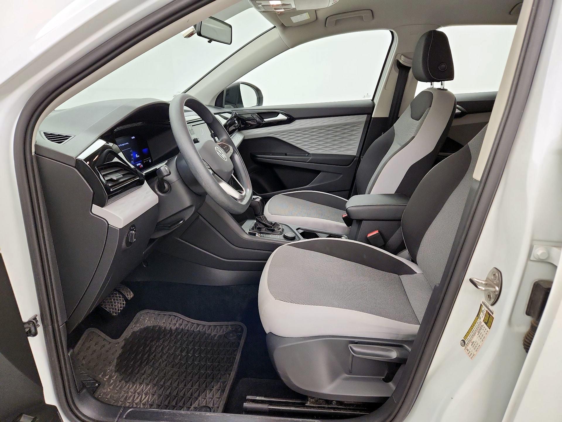 Thumbnail: 2022 Volkswagen Taos - 11