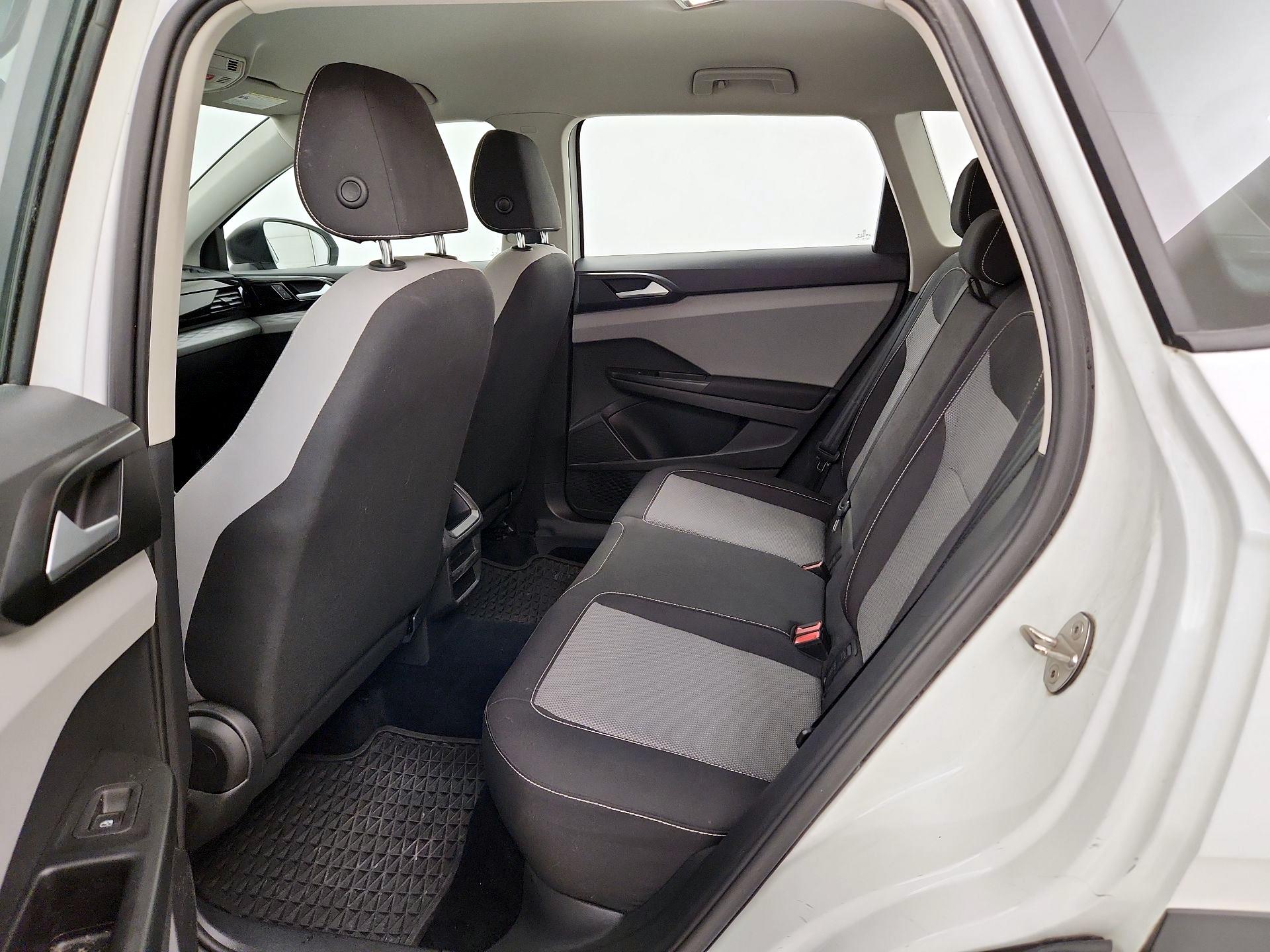 Thumbnail: 2022 Volkswagen Taos - 19