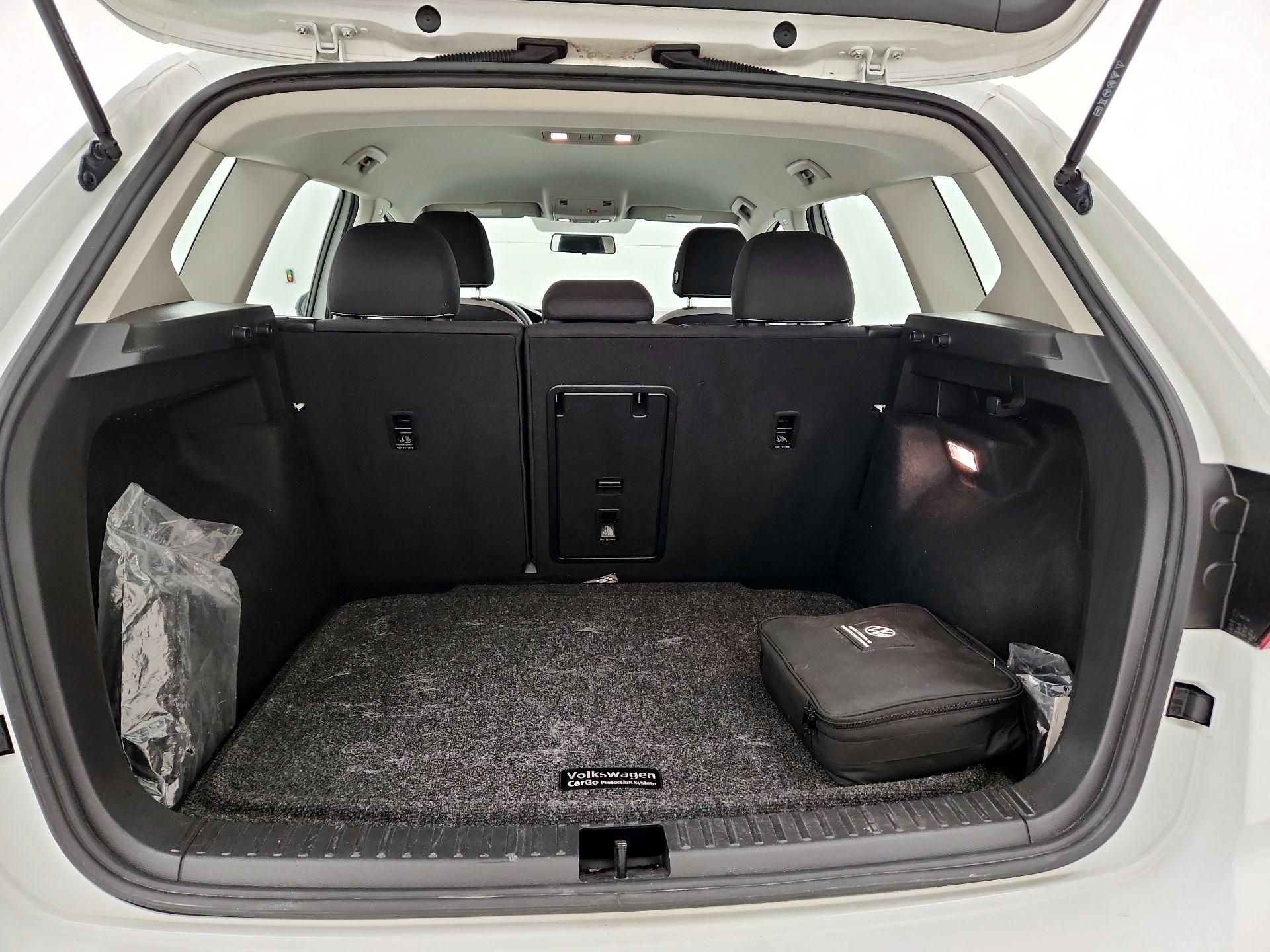 Thumbnail: 2022 Volkswagen Taos - 20