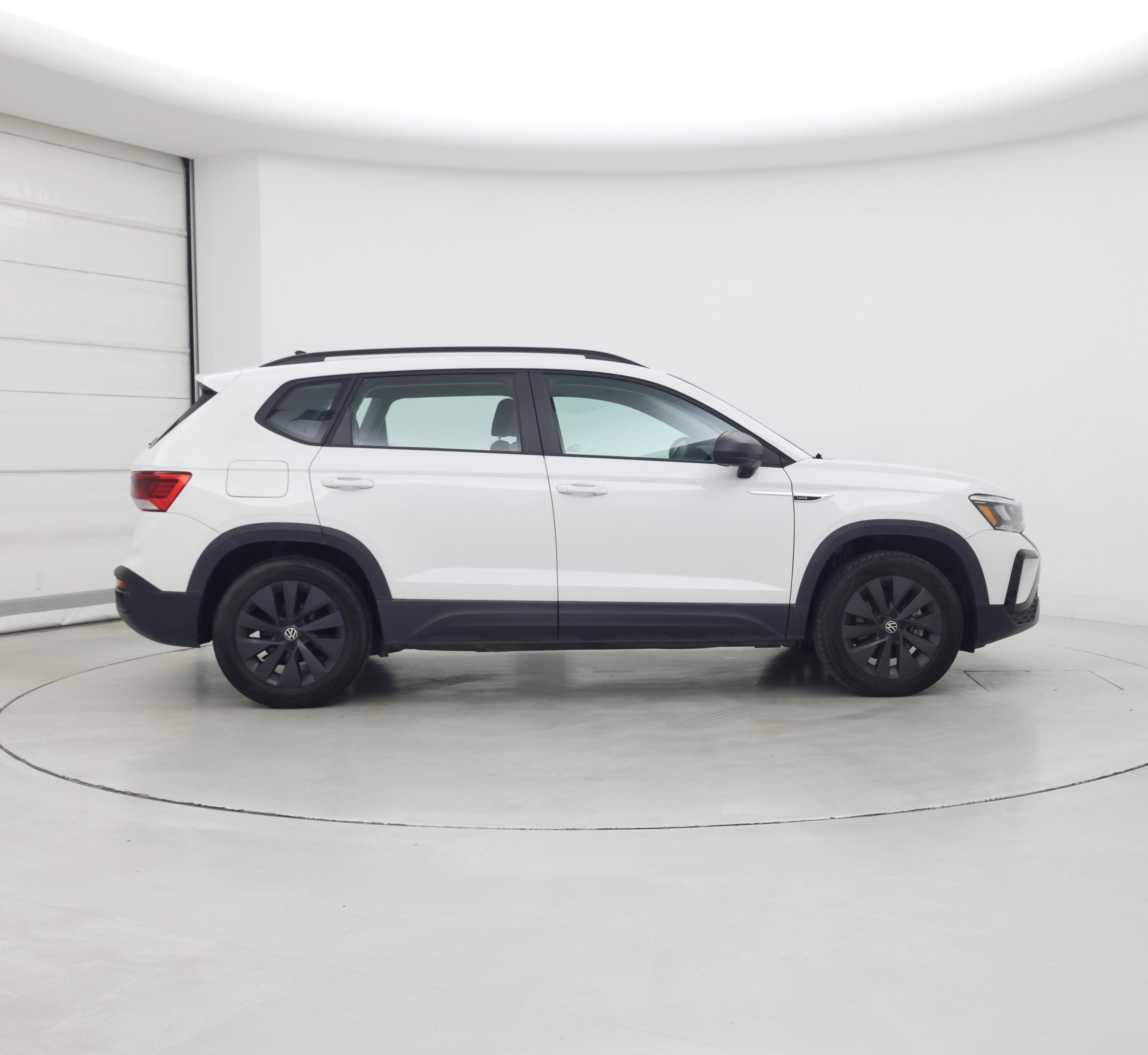 Thumbnail: 2022 Volkswagen Taos - 7