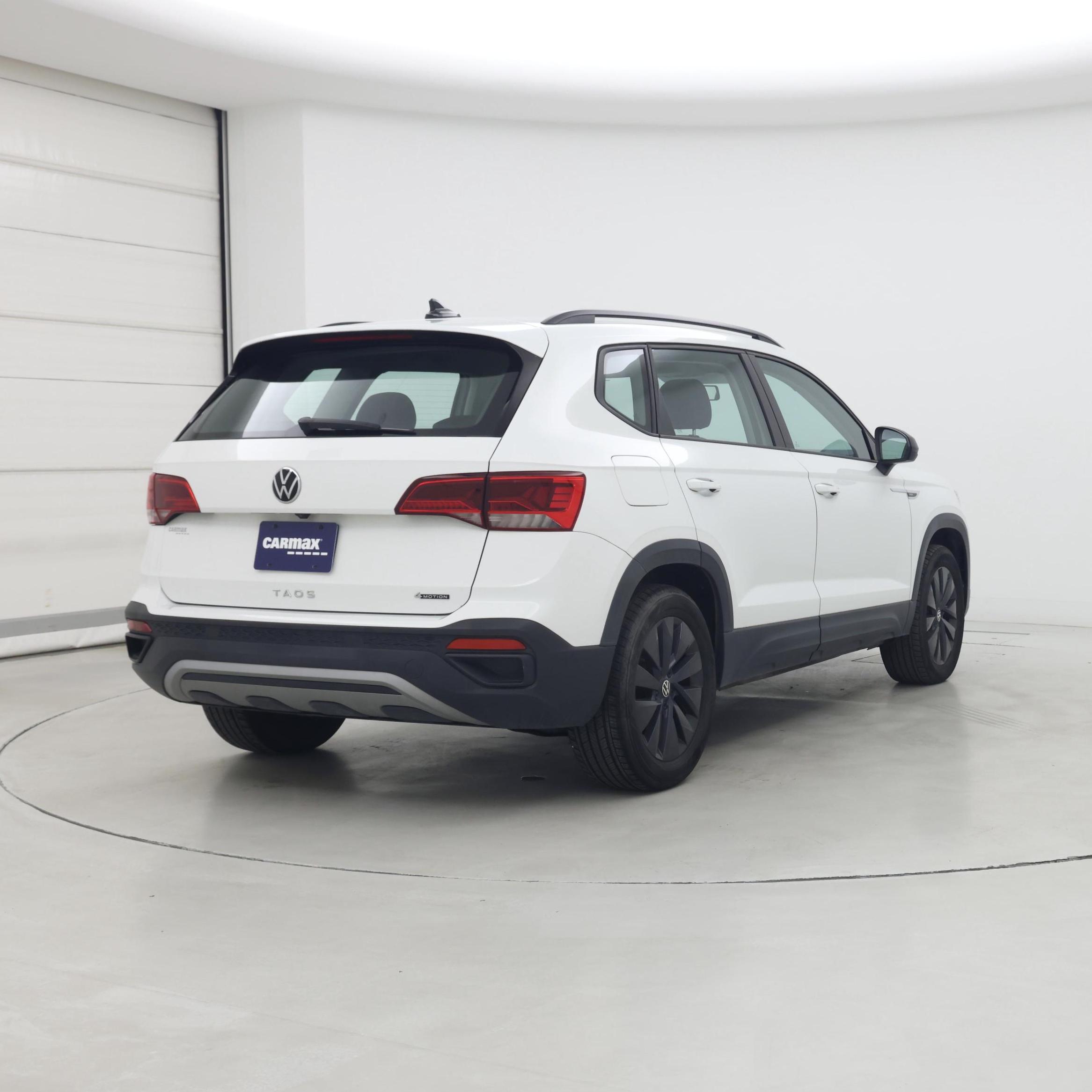 Thumbnail: 2022 Volkswagen Taos - 8