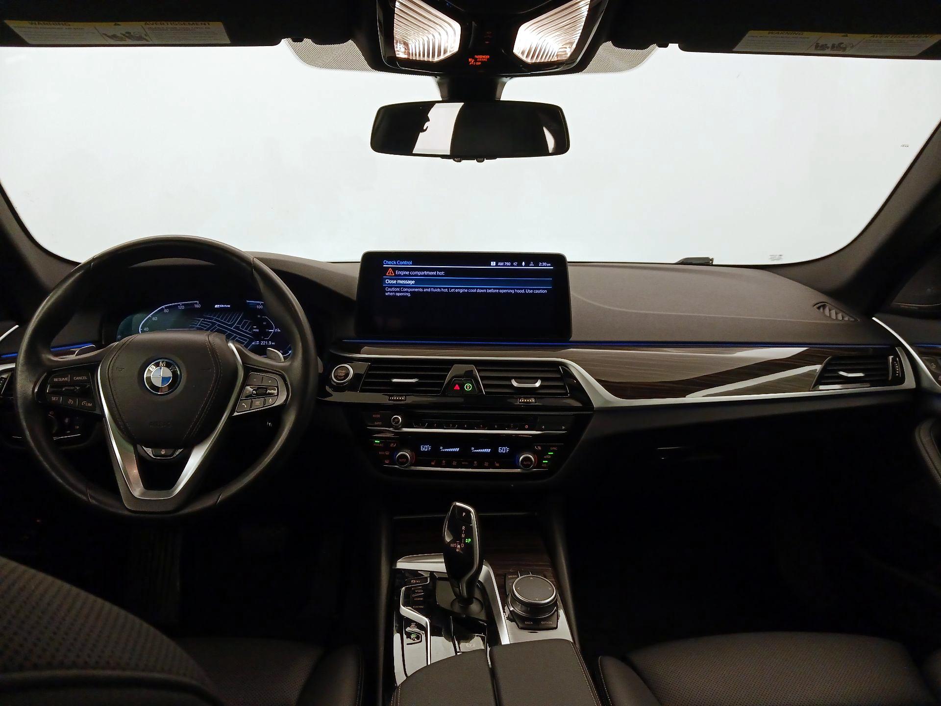 Thumbnail: 2023 BMW 5 Series - 9