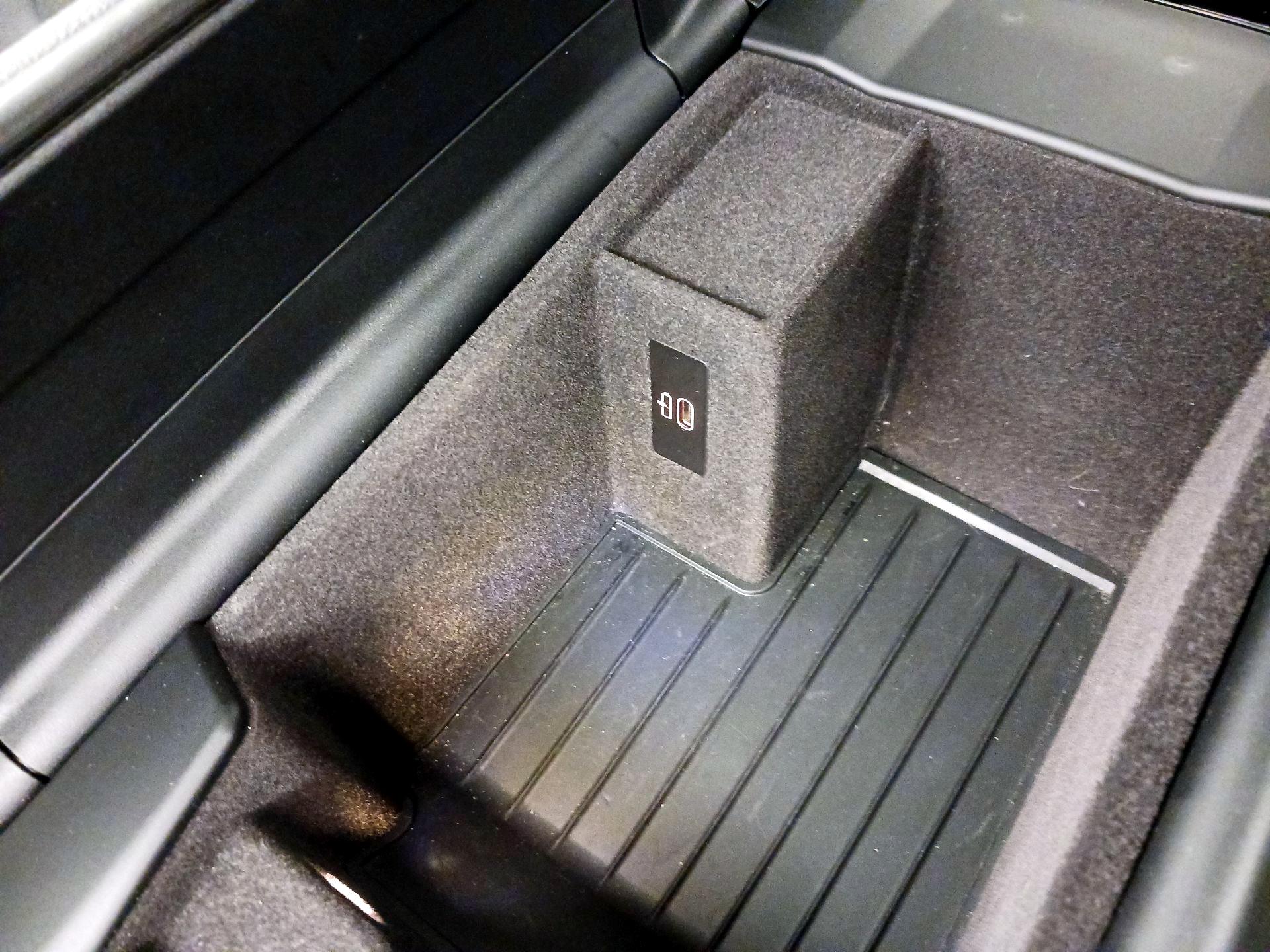 Thumbnail: 2023 BMW 5 Series - 19