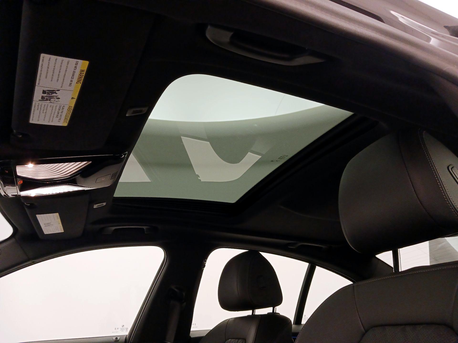 Thumbnail: 2023 BMW 5 Series - 20