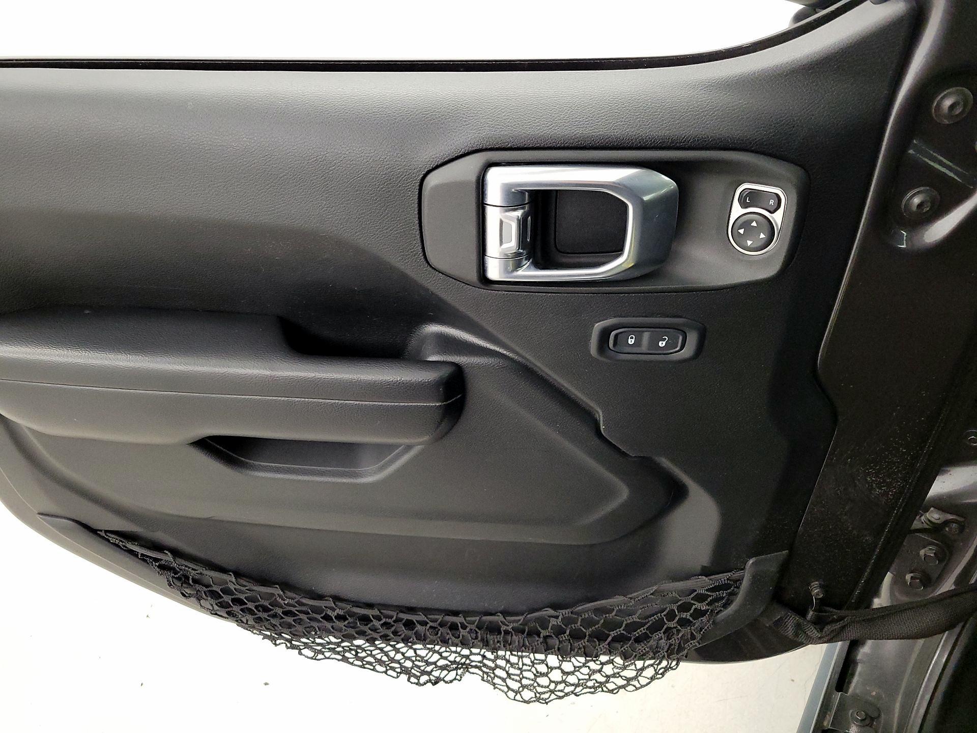 Thumbnail: 2021 Jeep Wrangler - 12