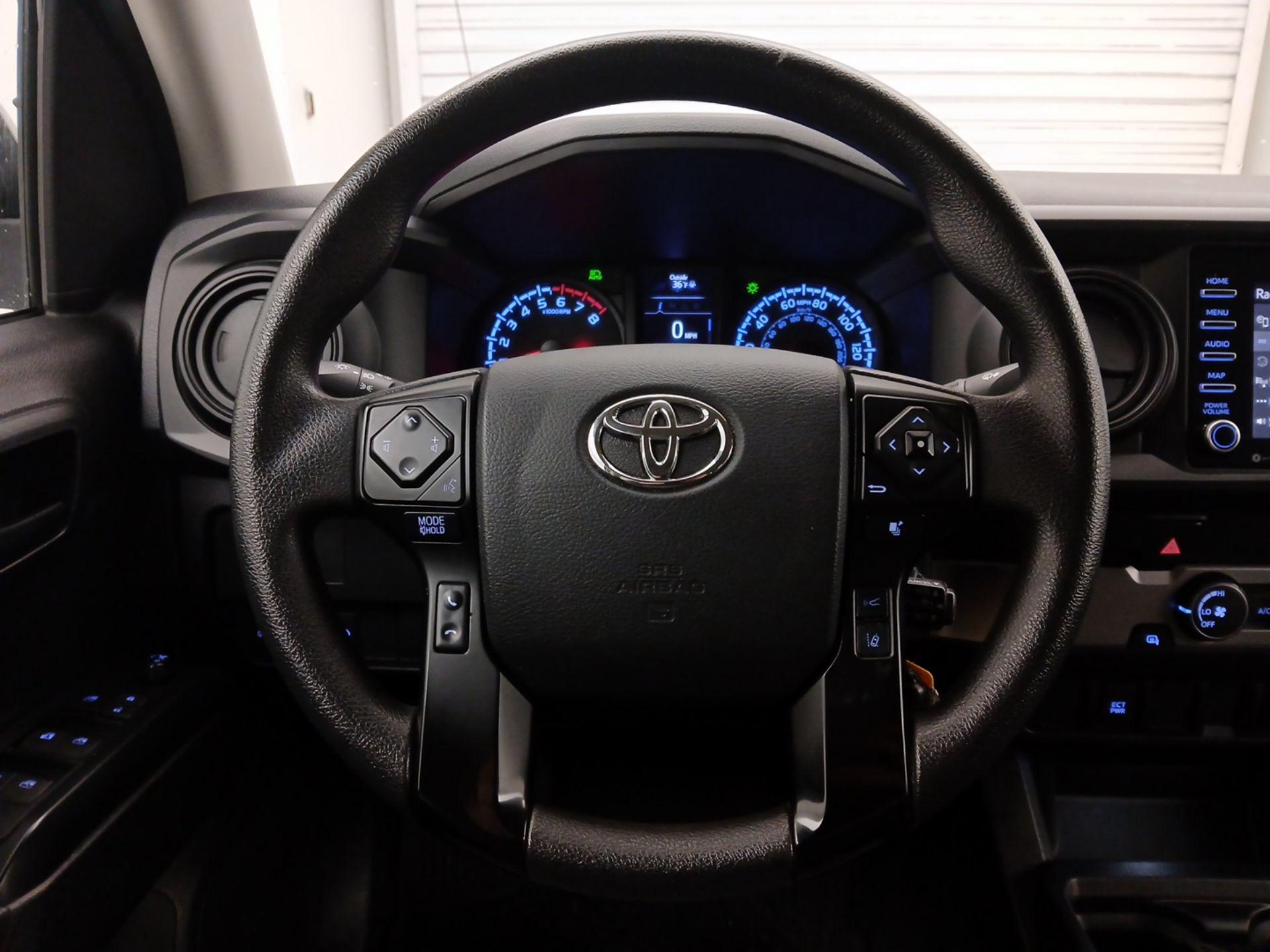 Thumbnail: 2022 Toyota Tacoma - 10