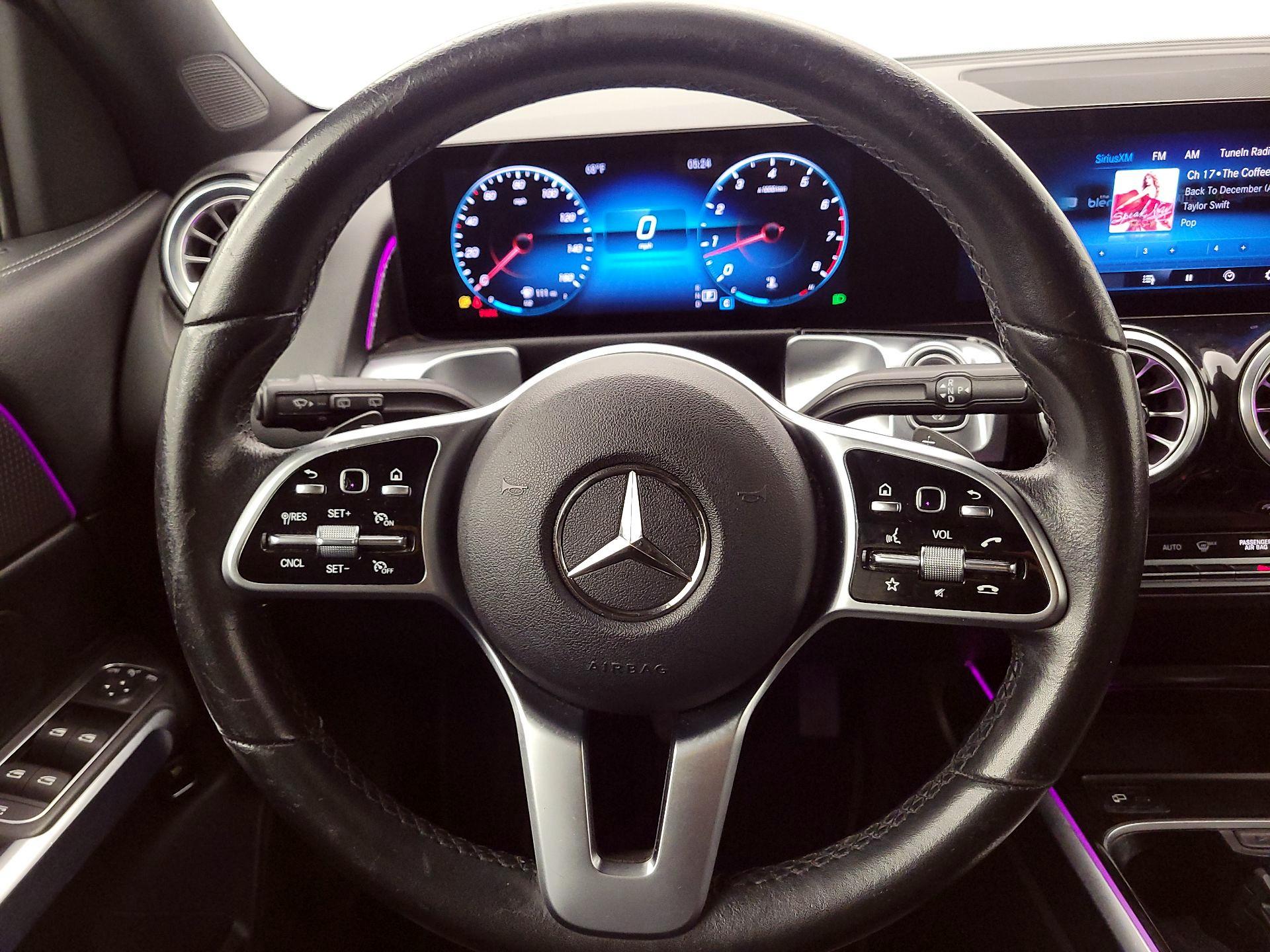 Thumbnail: 2022 Mercedes-Benz GLB - 10