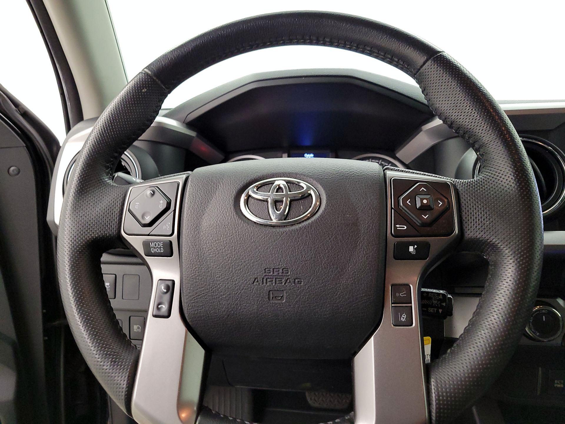 Thumbnail: 2022 Toyota Tacoma - 10