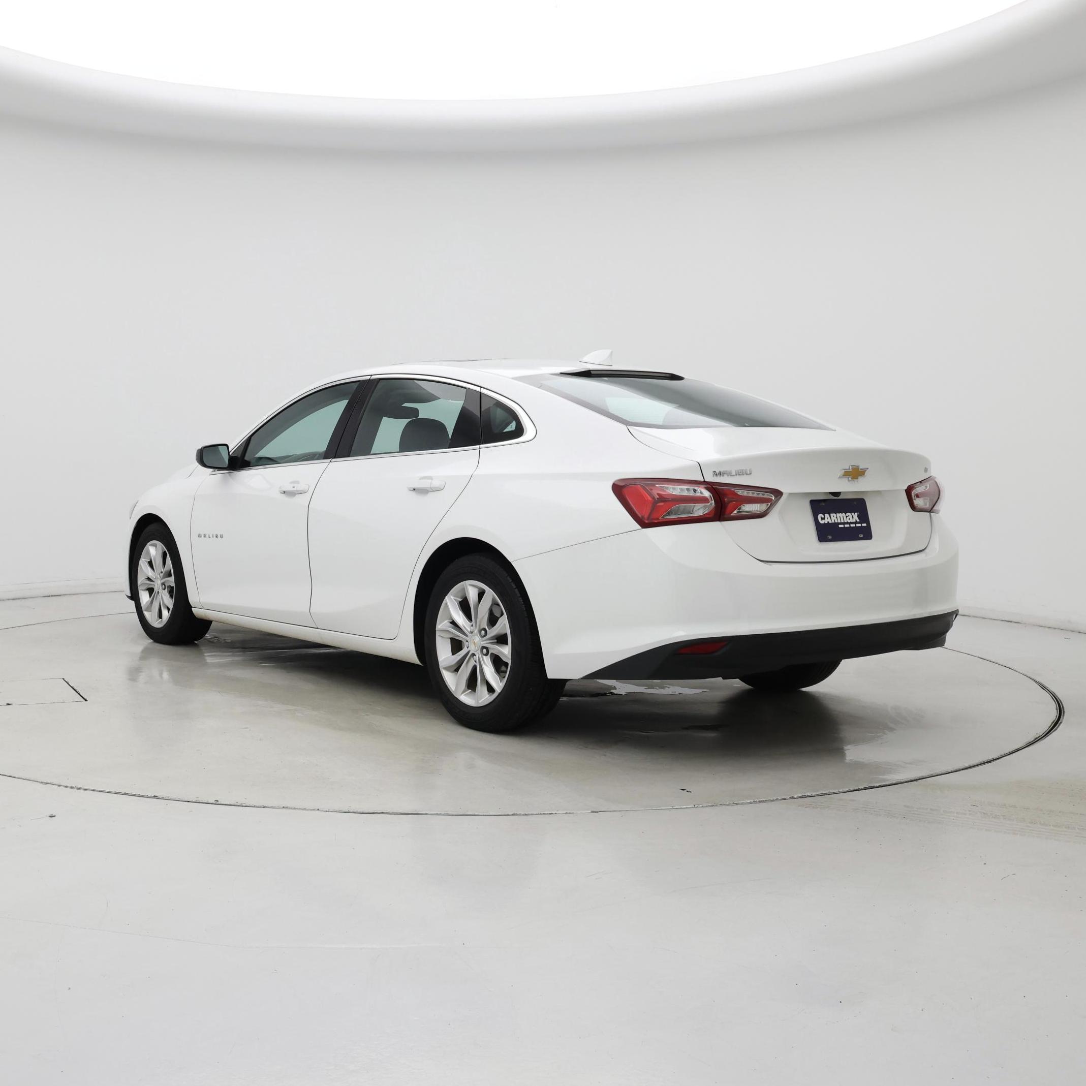 Thumbnail: 2022 Chevrolet Malibu - 2