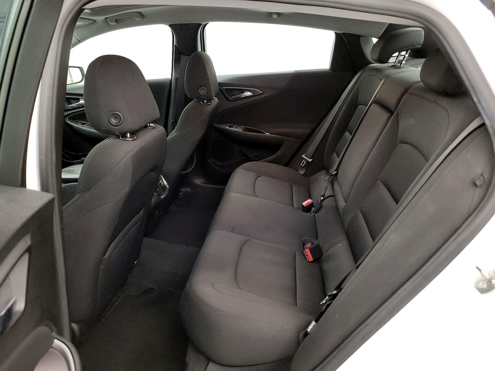 Thumbnail: 2022 Chevrolet Malibu - 20