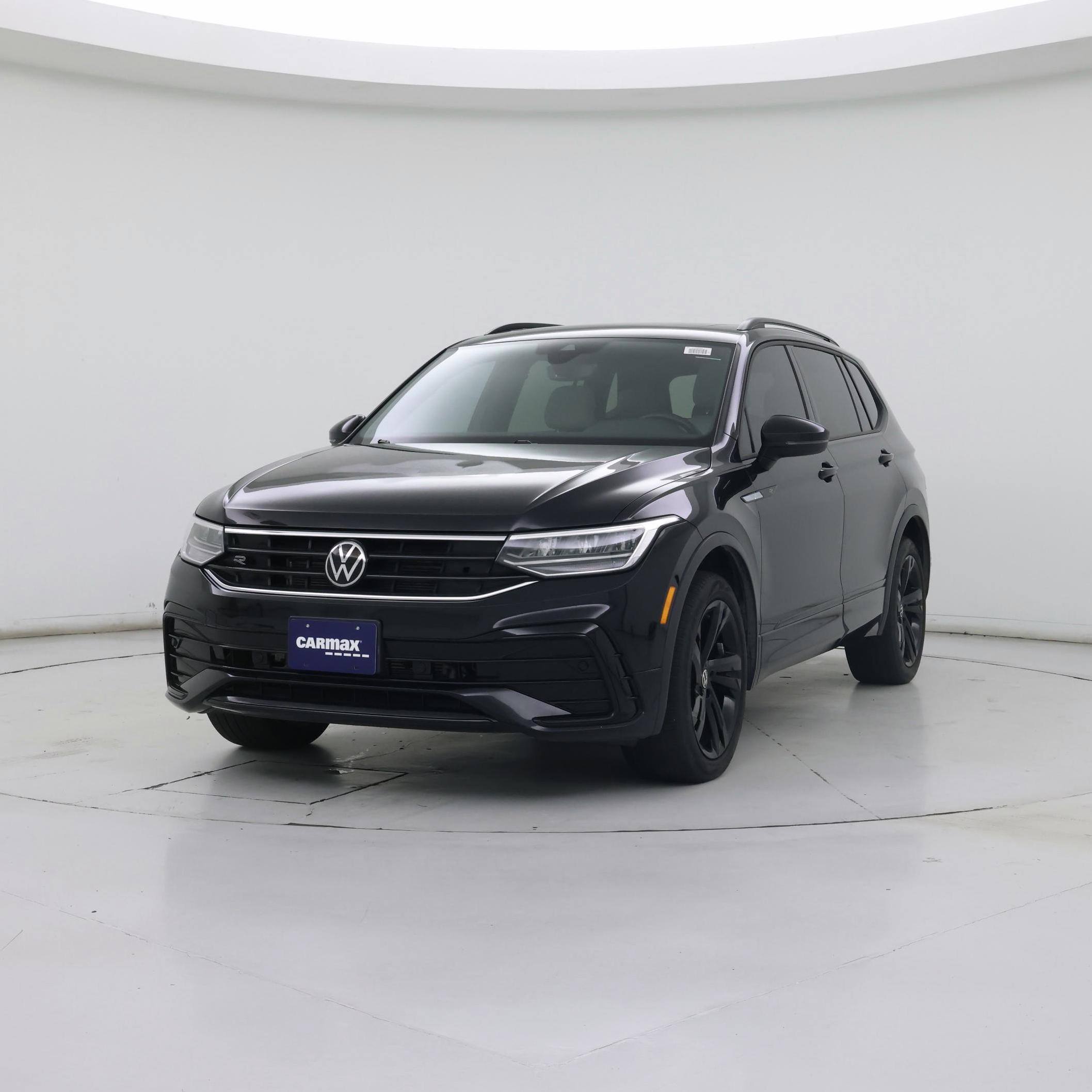 Thumbnail: 2023 Volkswagen Tiguan - 4