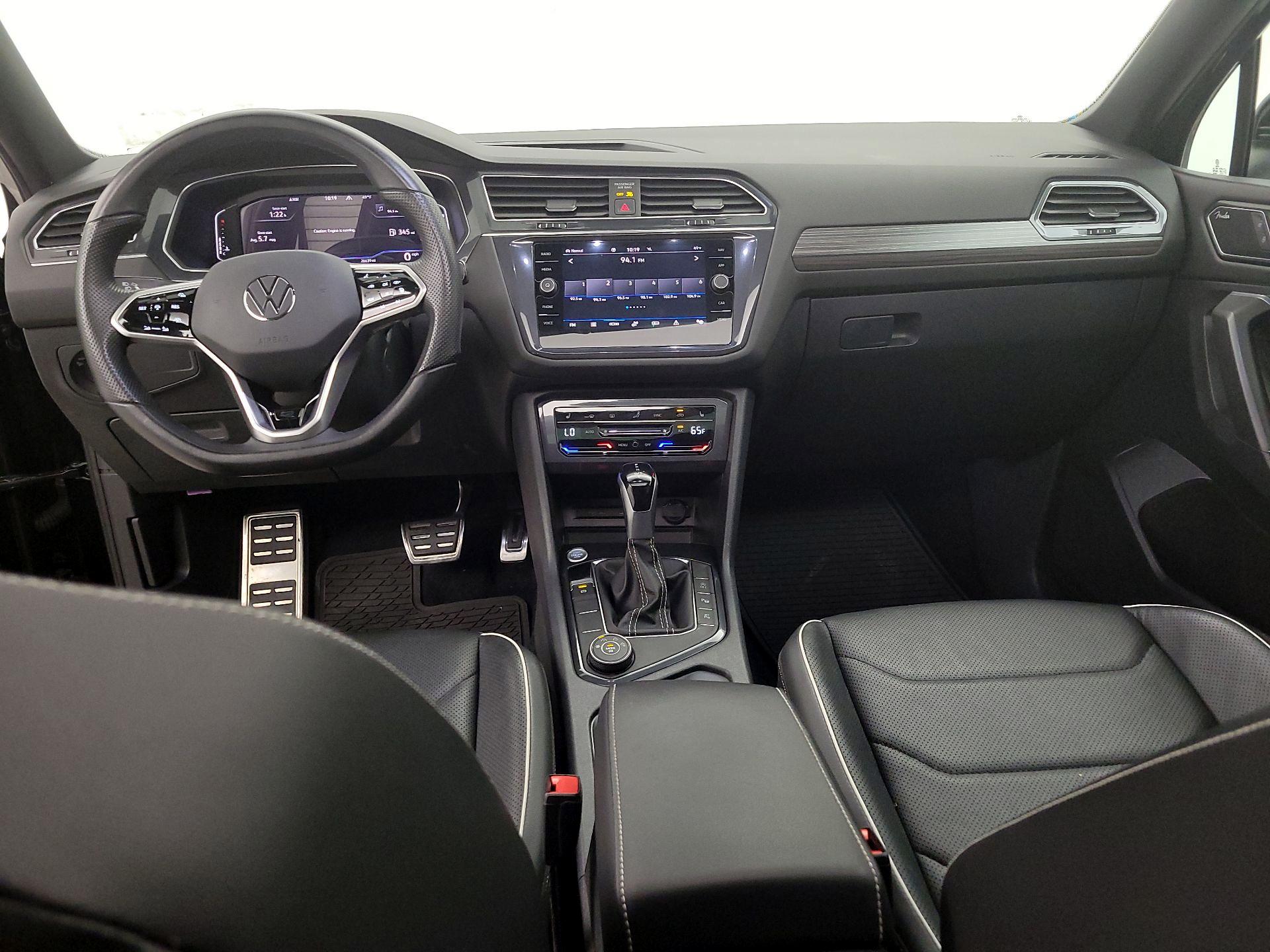 Thumbnail: 2022 Volkswagen Tiguan - 9