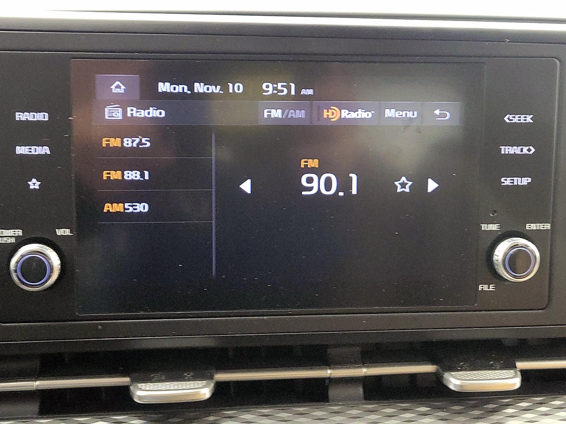 Thumbnail: 2023 Kia Carnival - 15