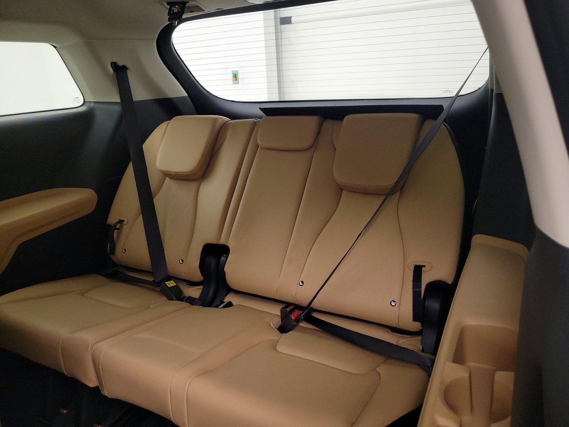 Thumbnail: 2023 Kia Carnival - 20