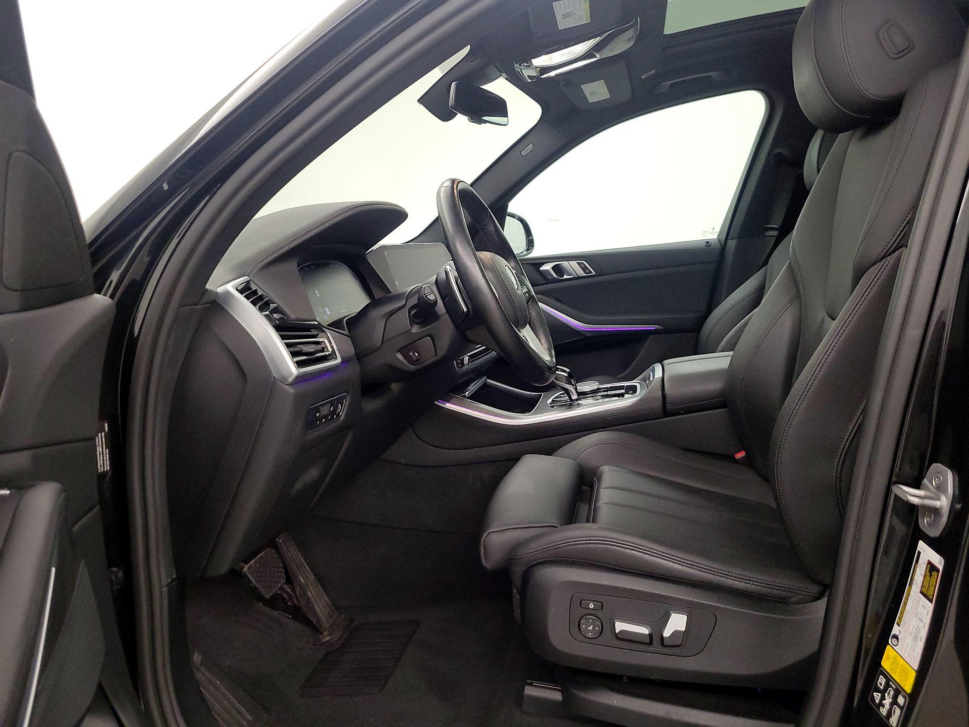 Thumbnail: 2022 BMW X5 - 11